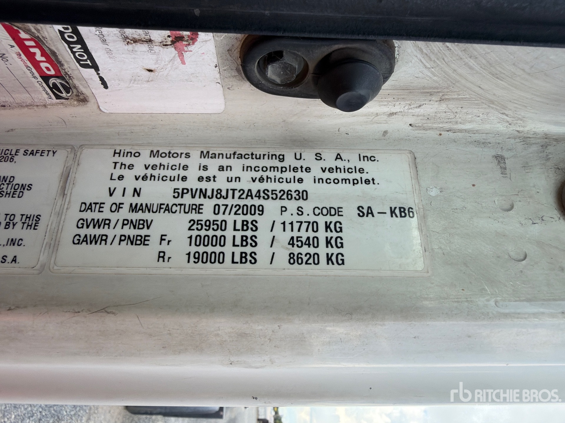 2010 Hino 268