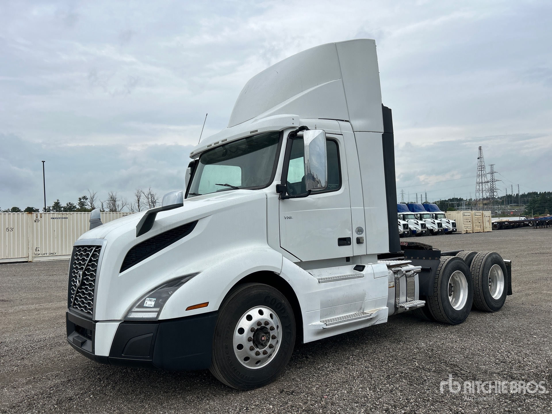 Photo of 2020 Volvo VNL