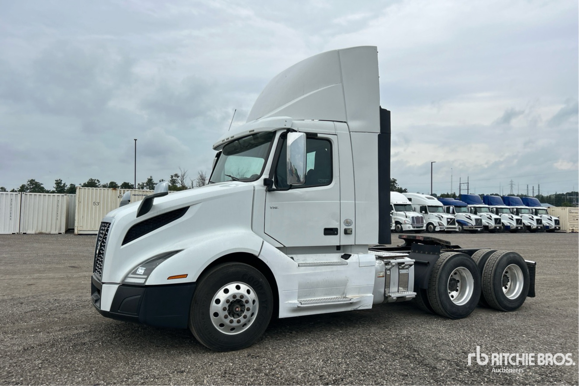 Photo of 2020 Volvo VNL