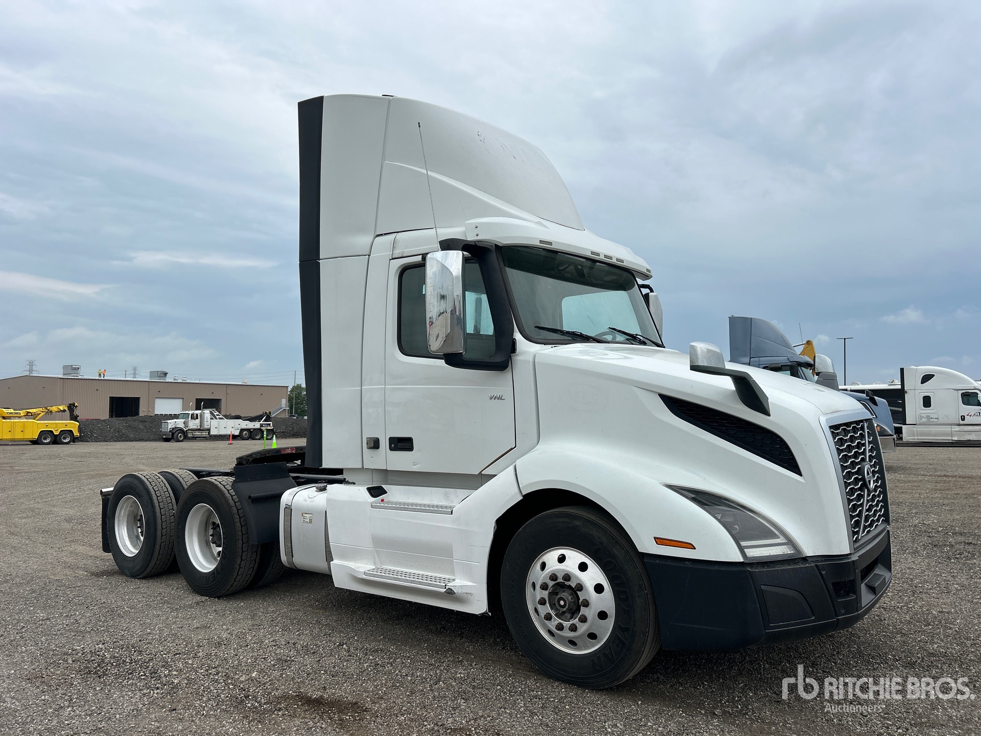 2020 Volvo VNL