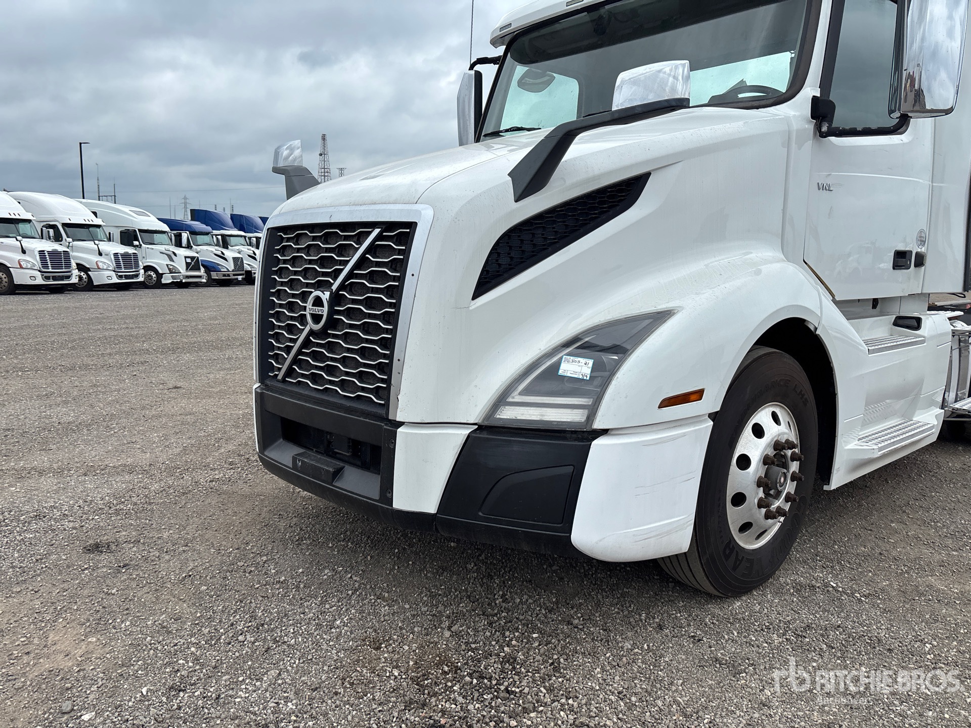 2020 Volvo VNL