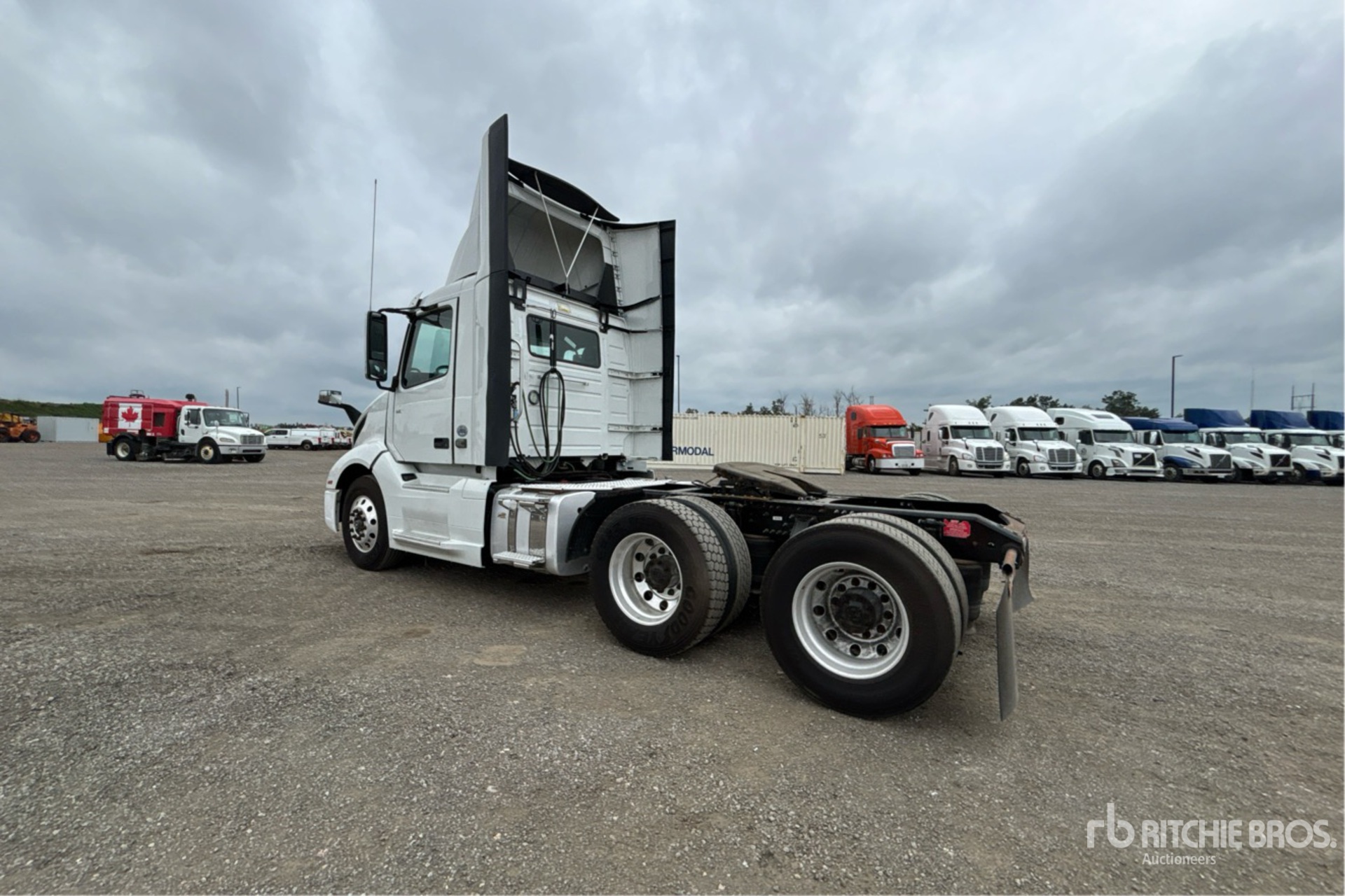 2020 Volvo VNL