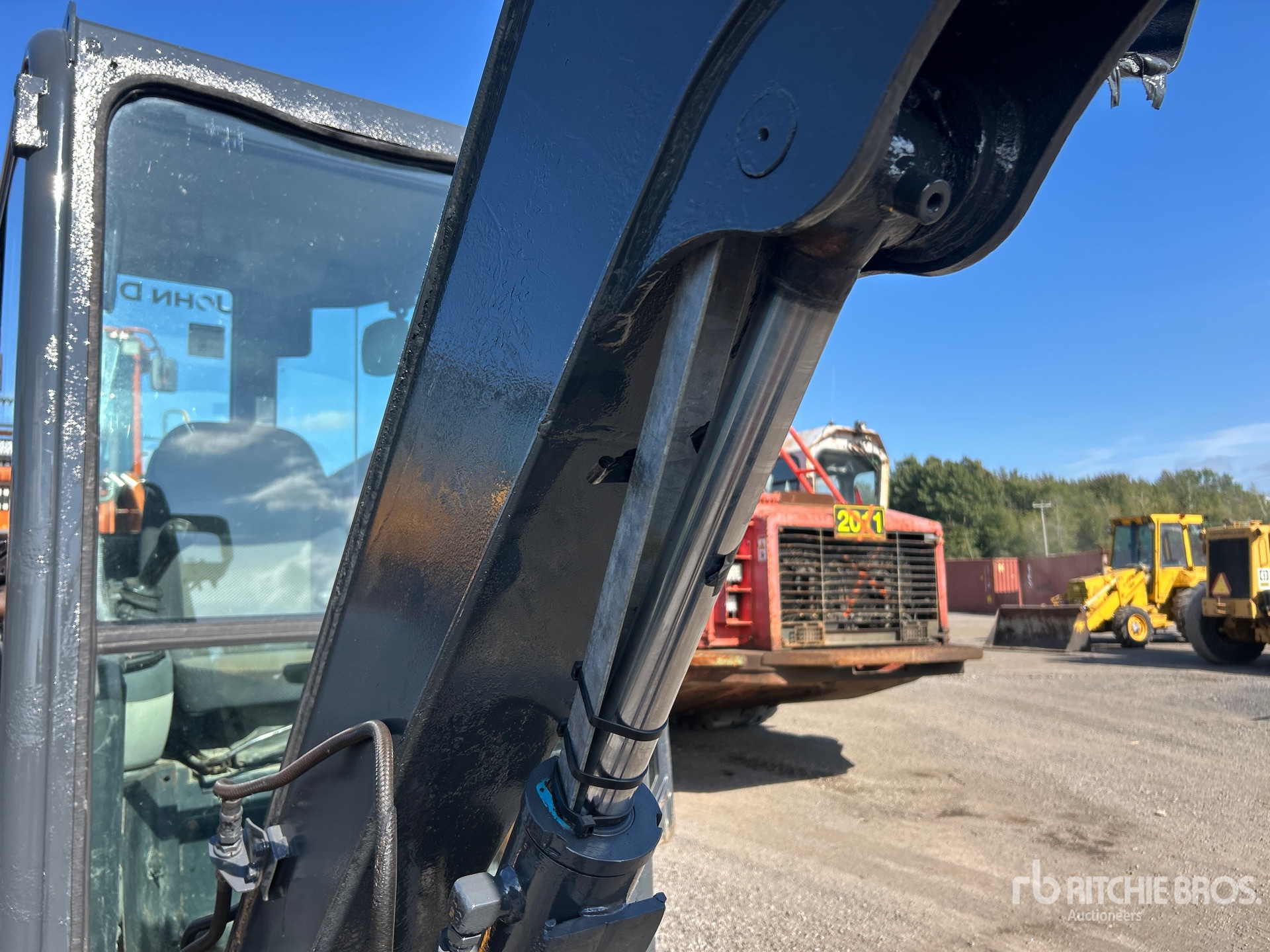 2016 John Deere 26G