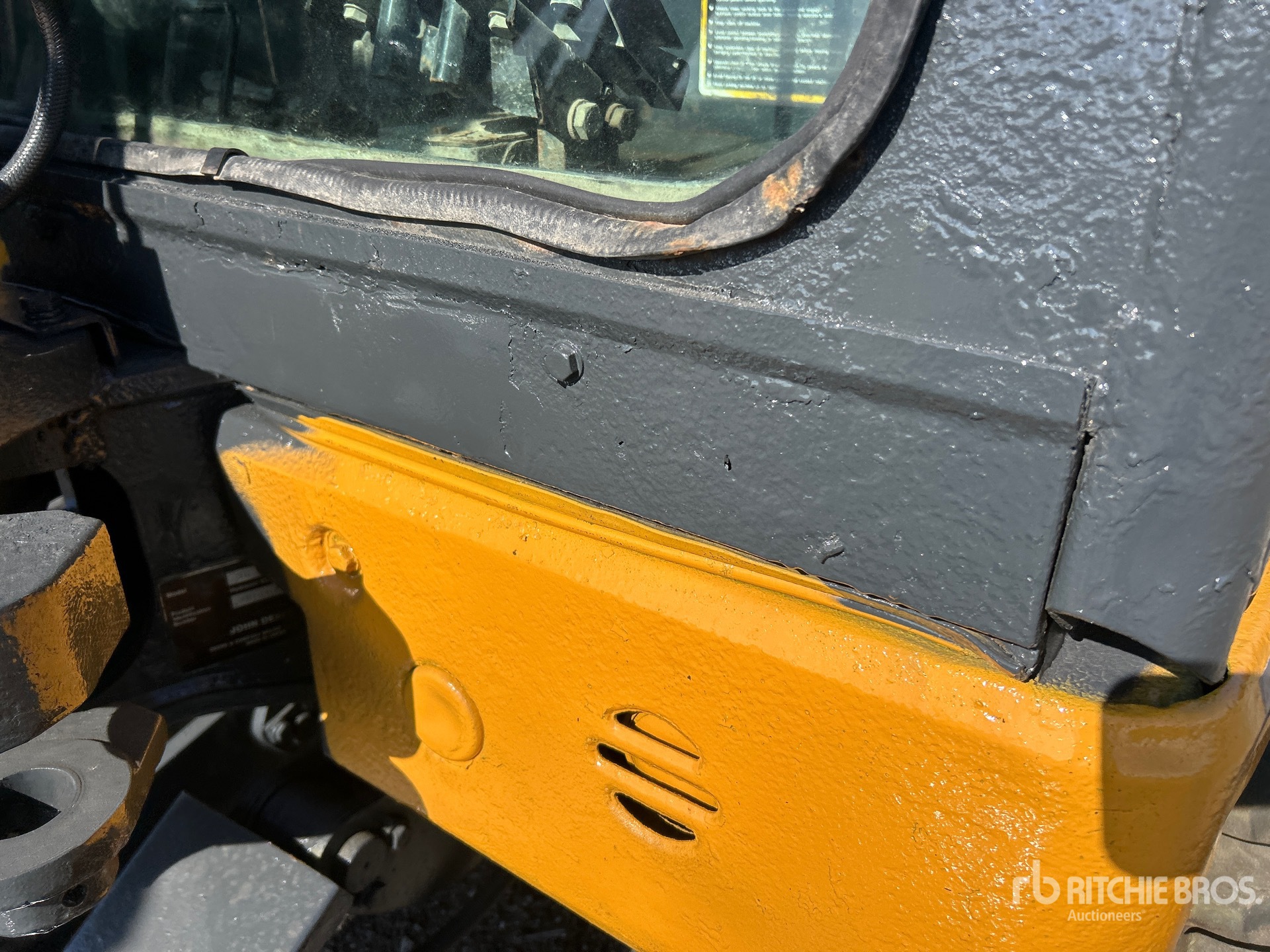 2016 John Deere 26G