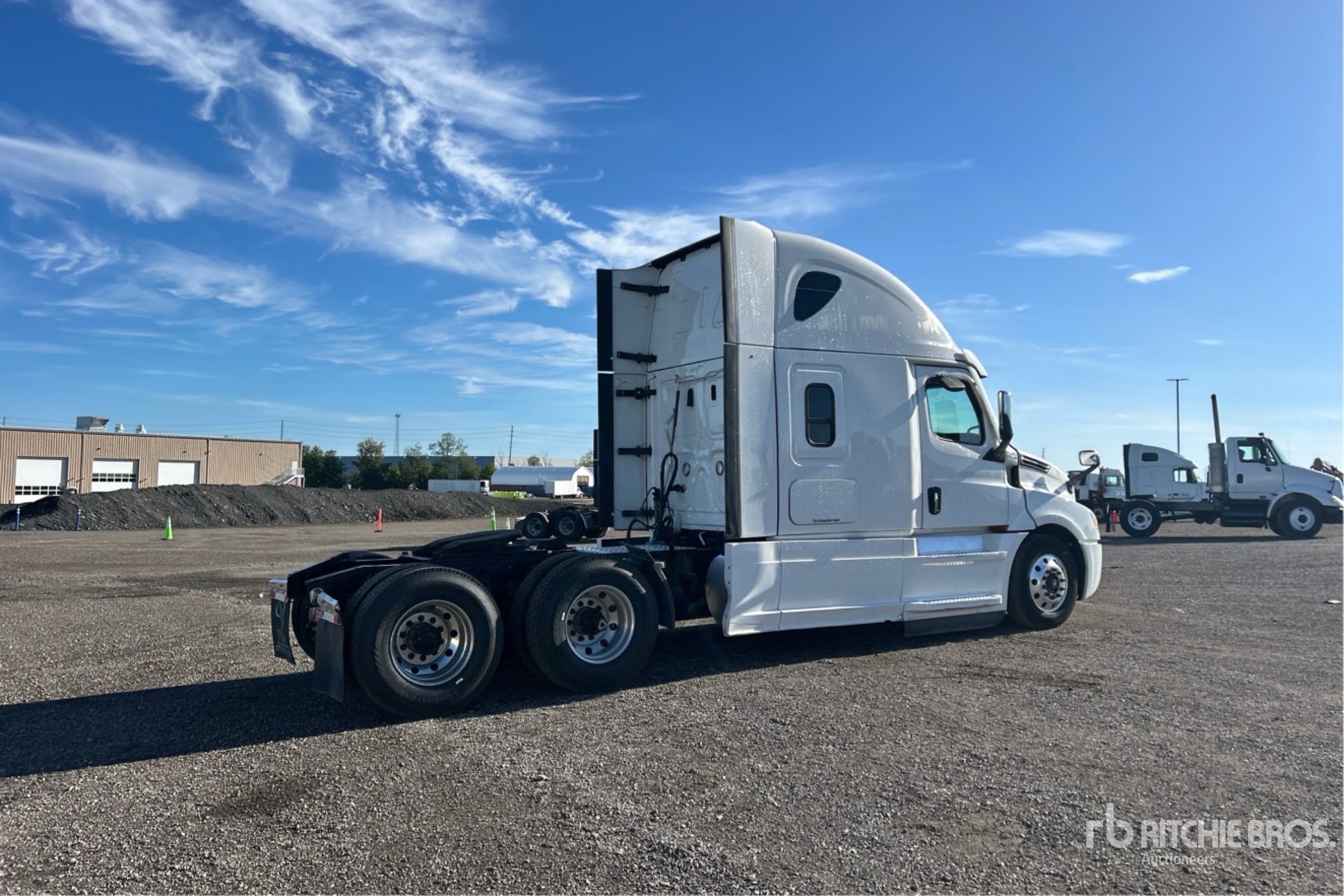 2022 Freightliner CASCADIA 126