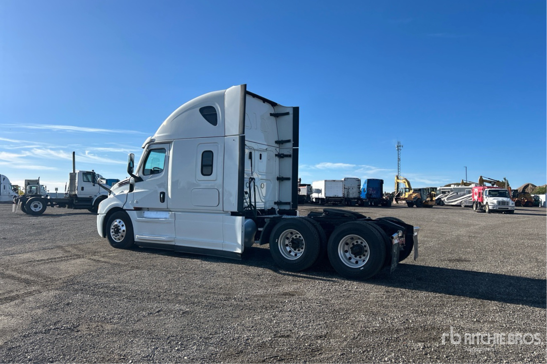 2022 Freightliner CASCADIA 126