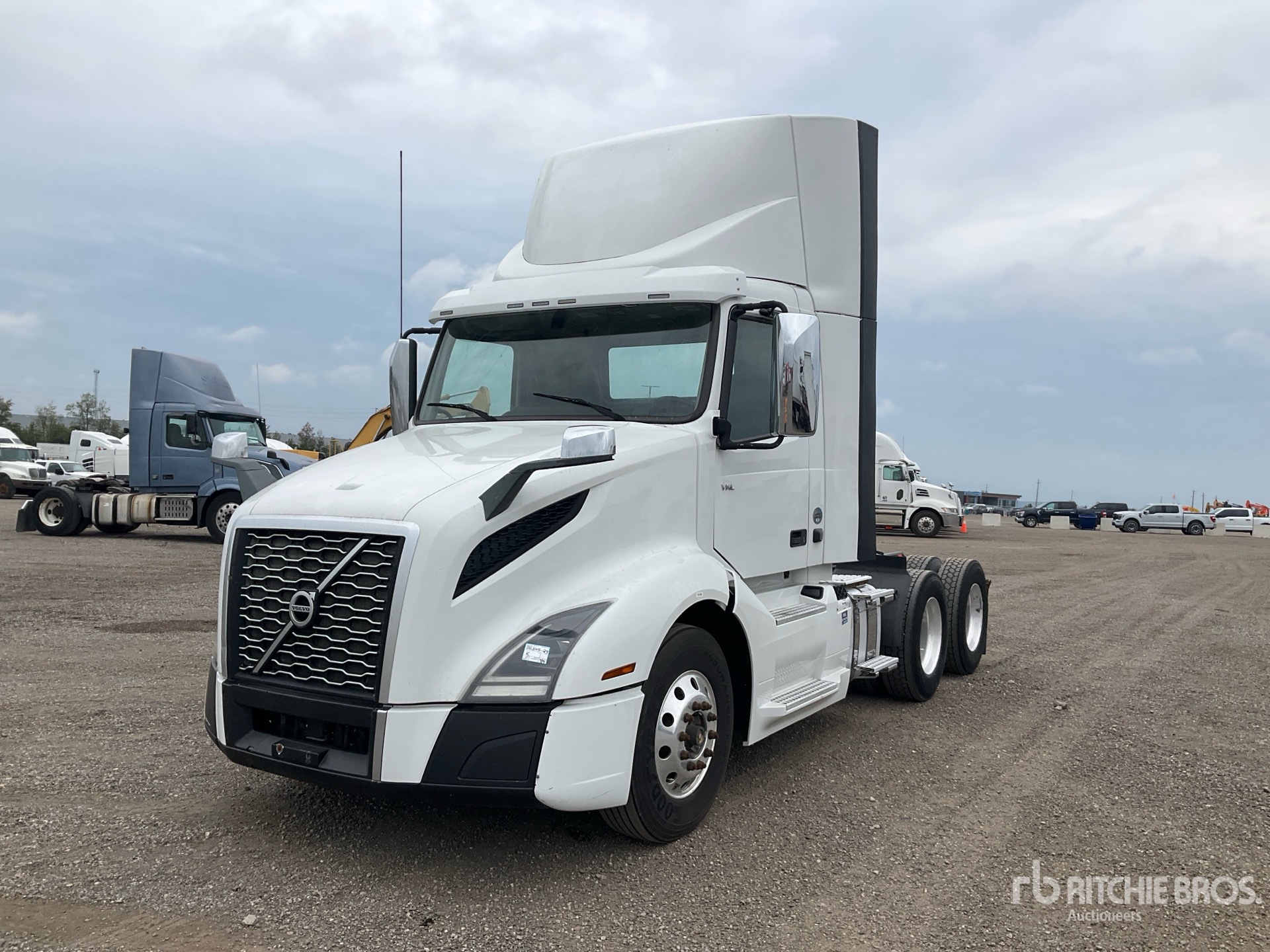 Photo of 2020 Volvo VNL