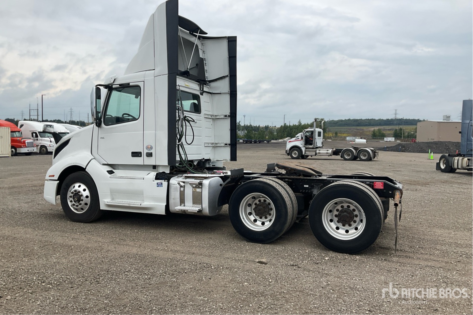2020 Volvo VNL