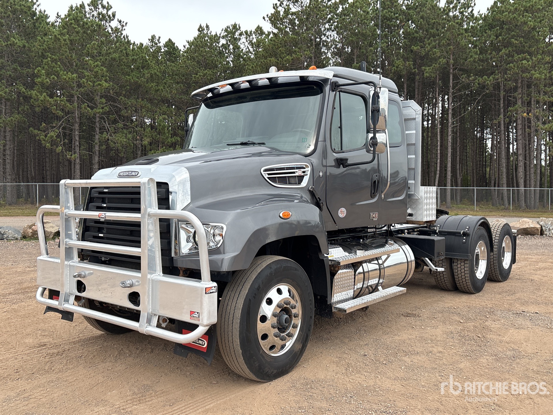 2024 Freightliner 114SD