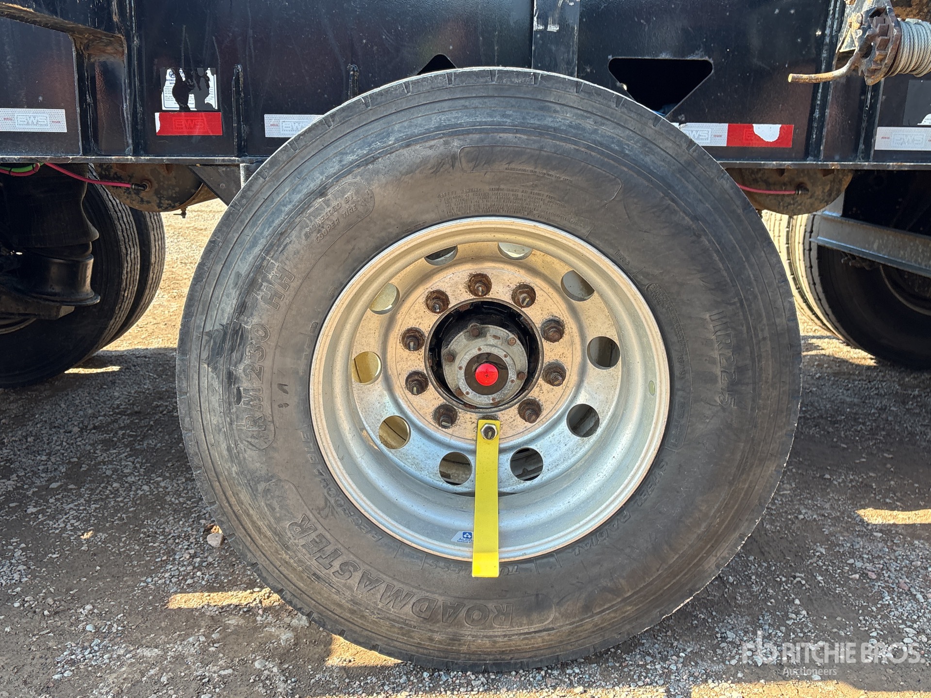 2022 BWS 46 FT TRI/A SELF-LOADING