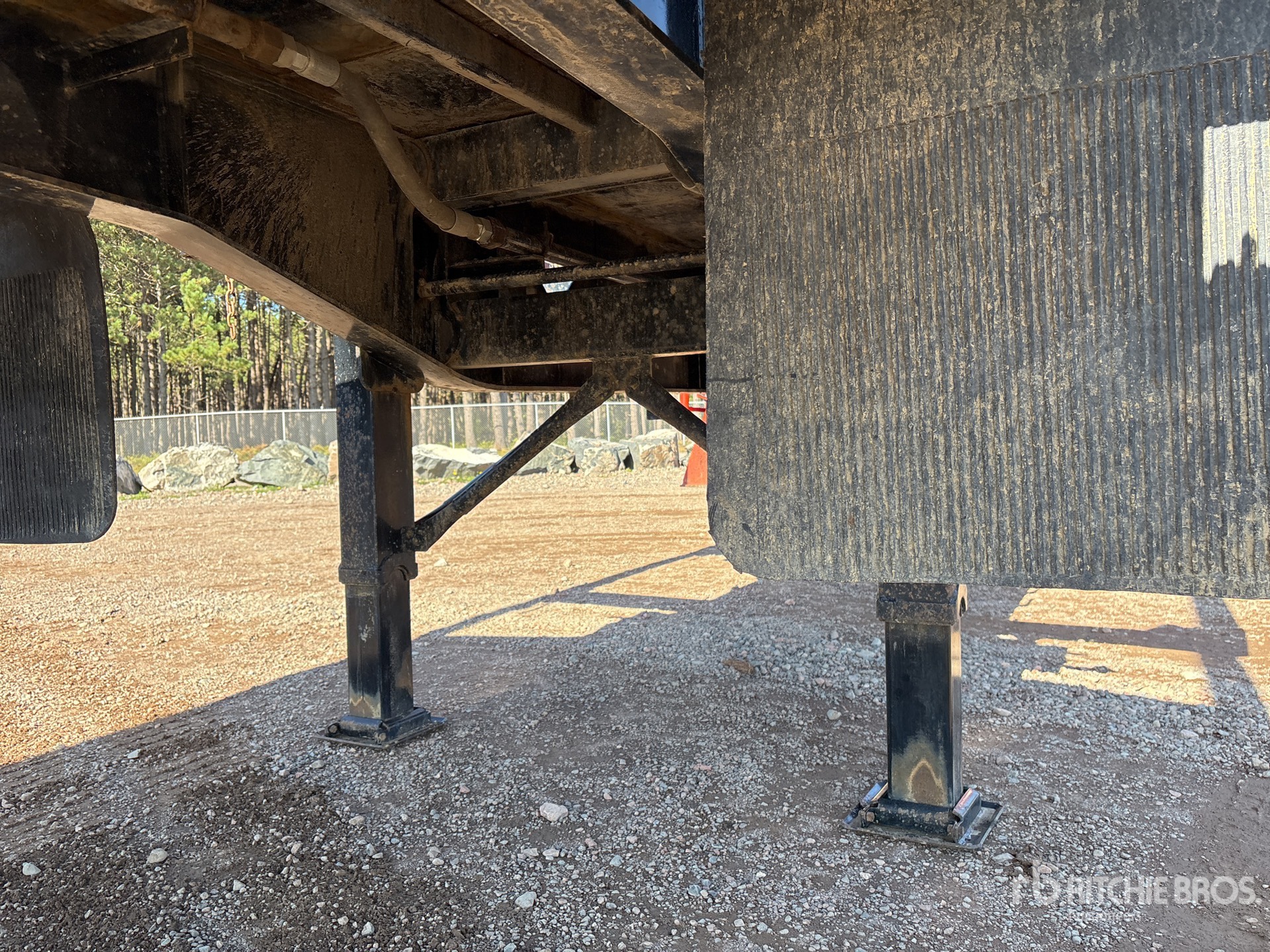 2022 BWS 46 FT TRI/A SELF-LOADING