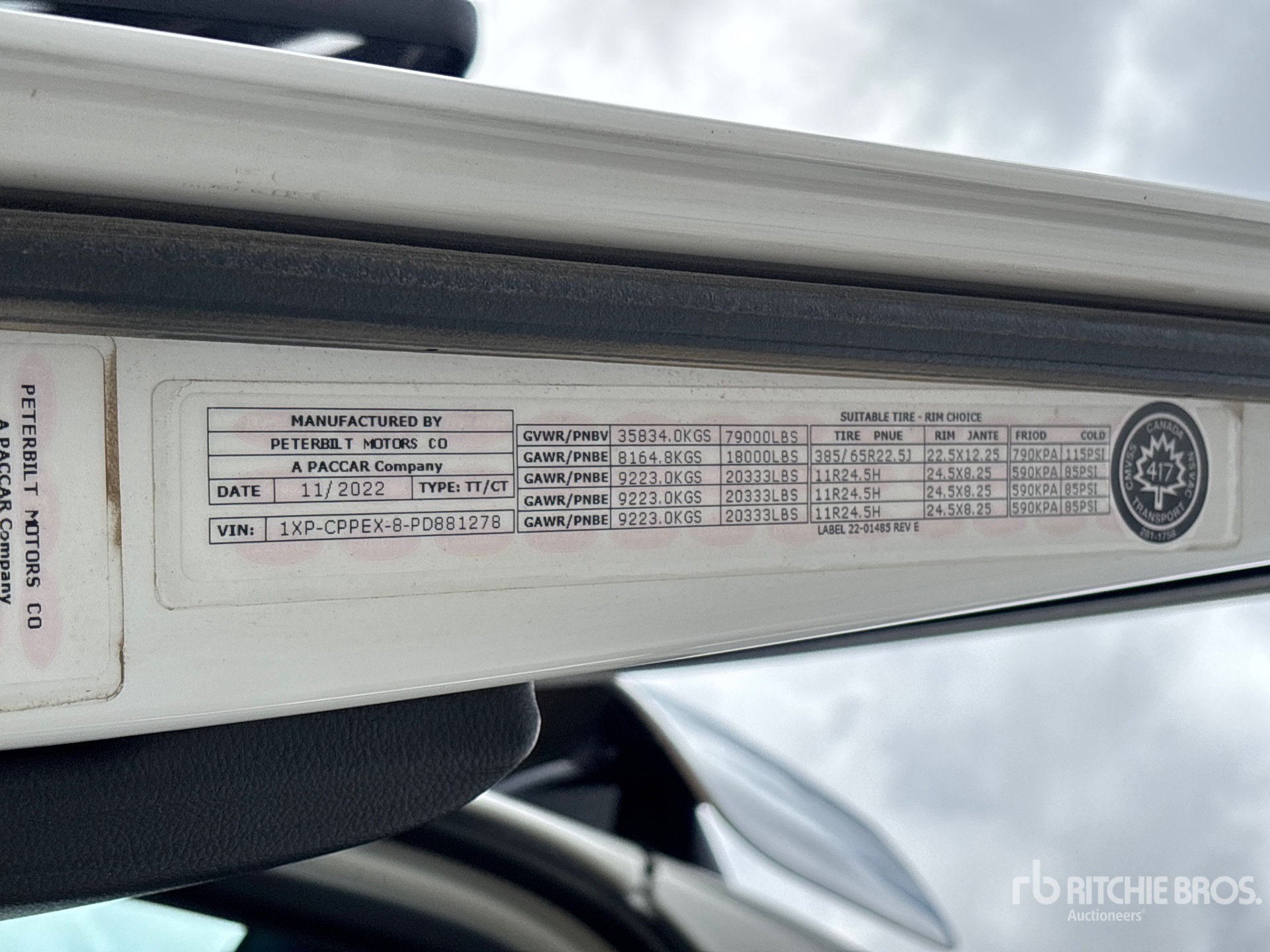 2023 Peterbilt 567