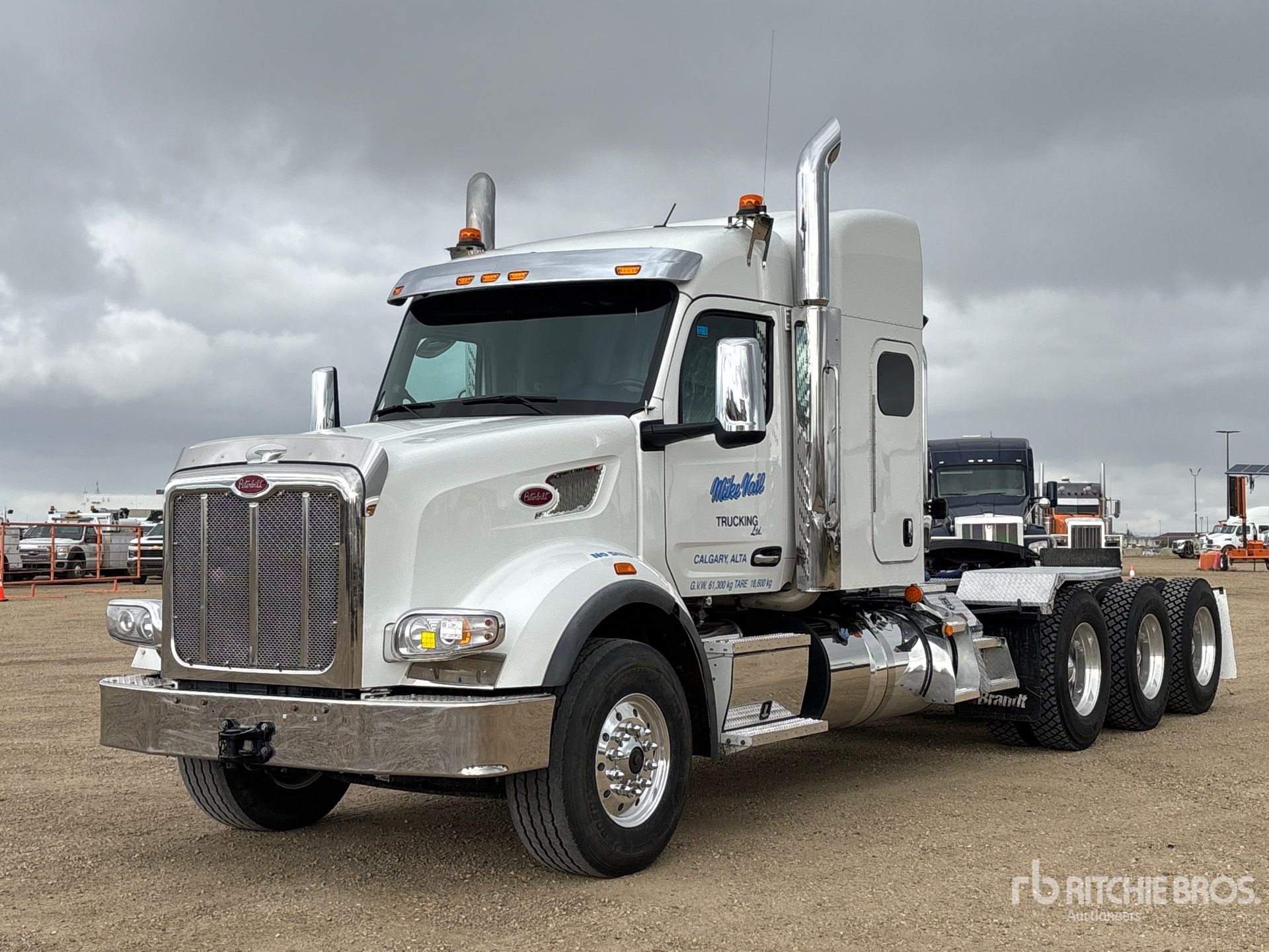 2023 Peterbilt 567