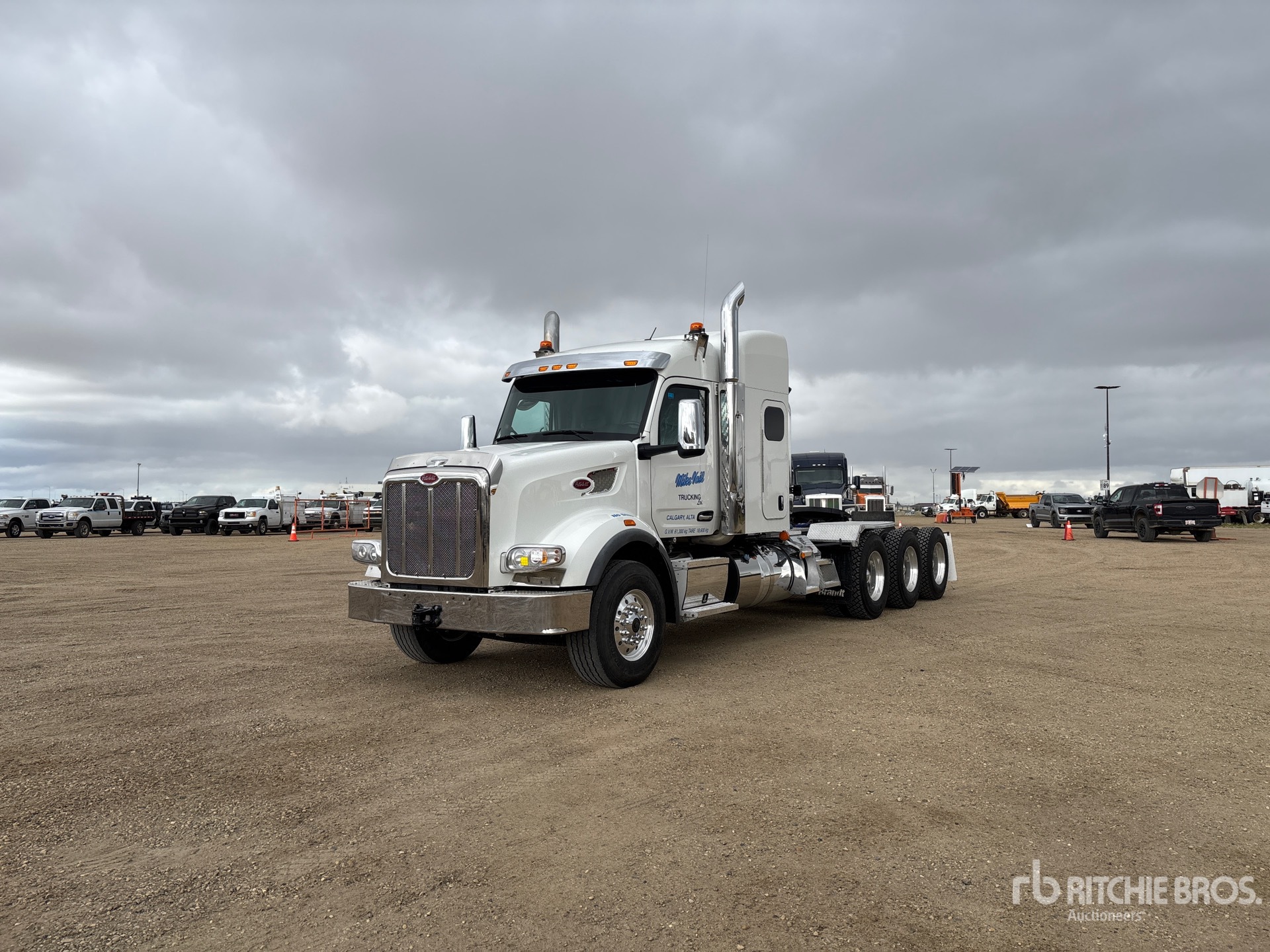 2023 Peterbilt 567