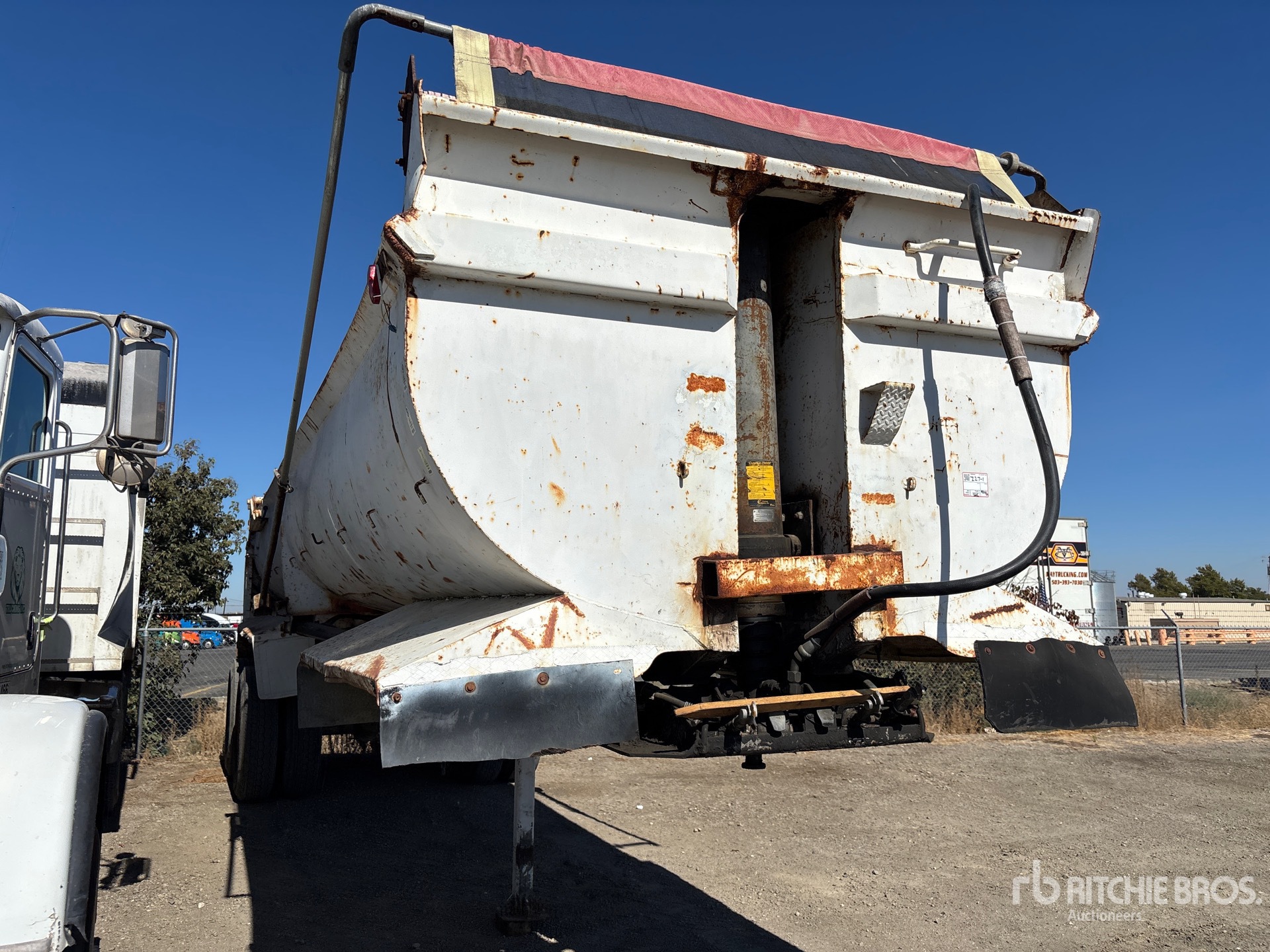 1980 Reliance 27 ft T/A