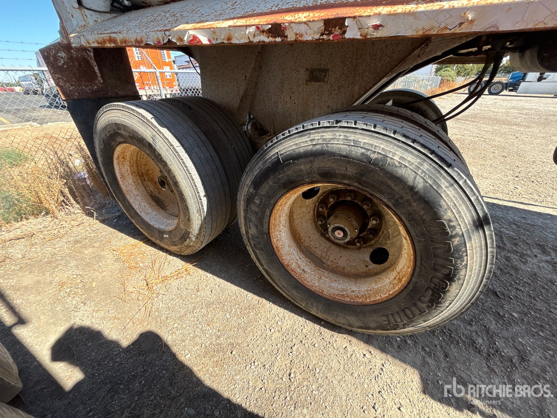 1980 Reliance 27 ft T/A