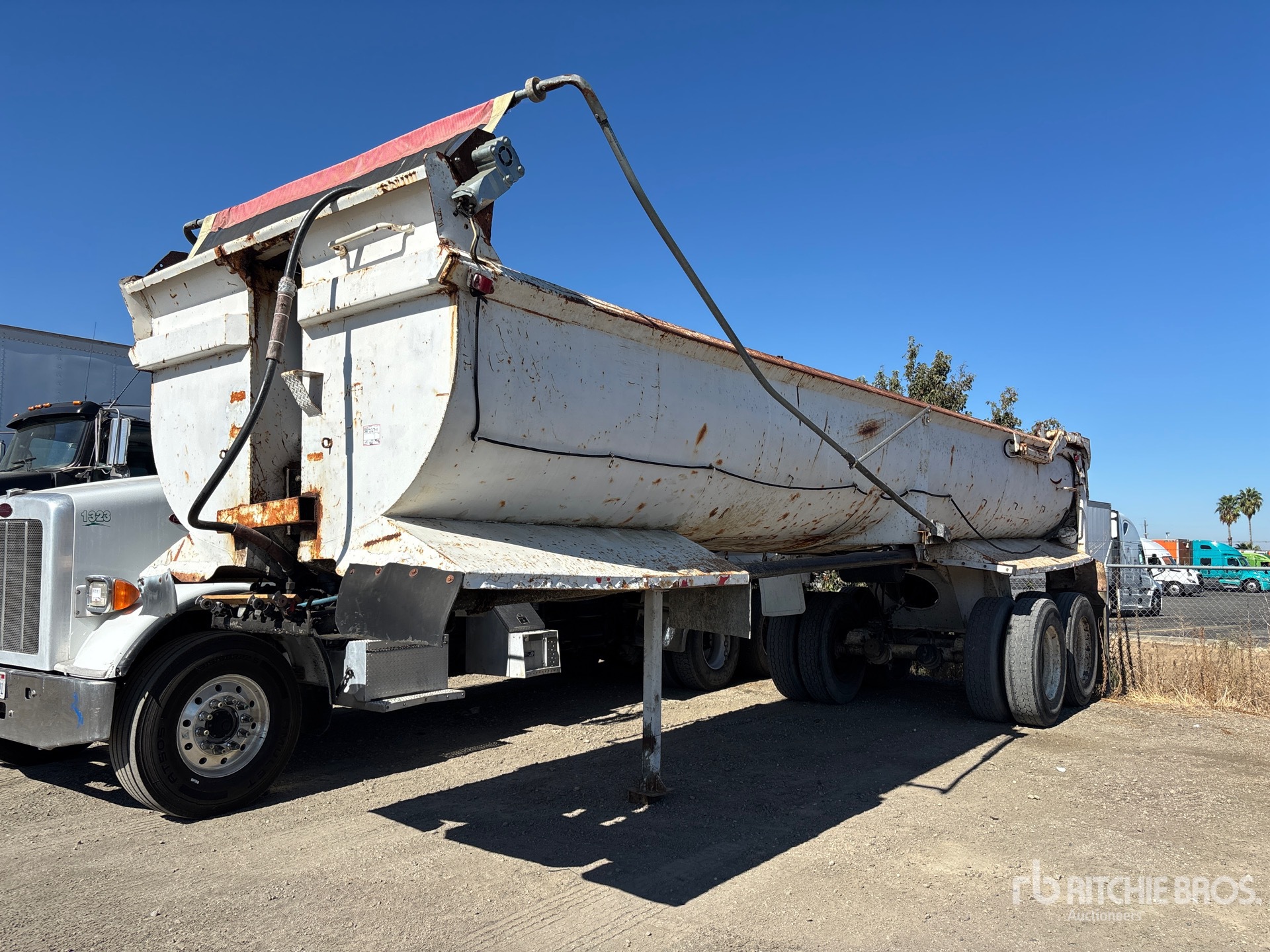 1980 Reliance 27 ft T/A