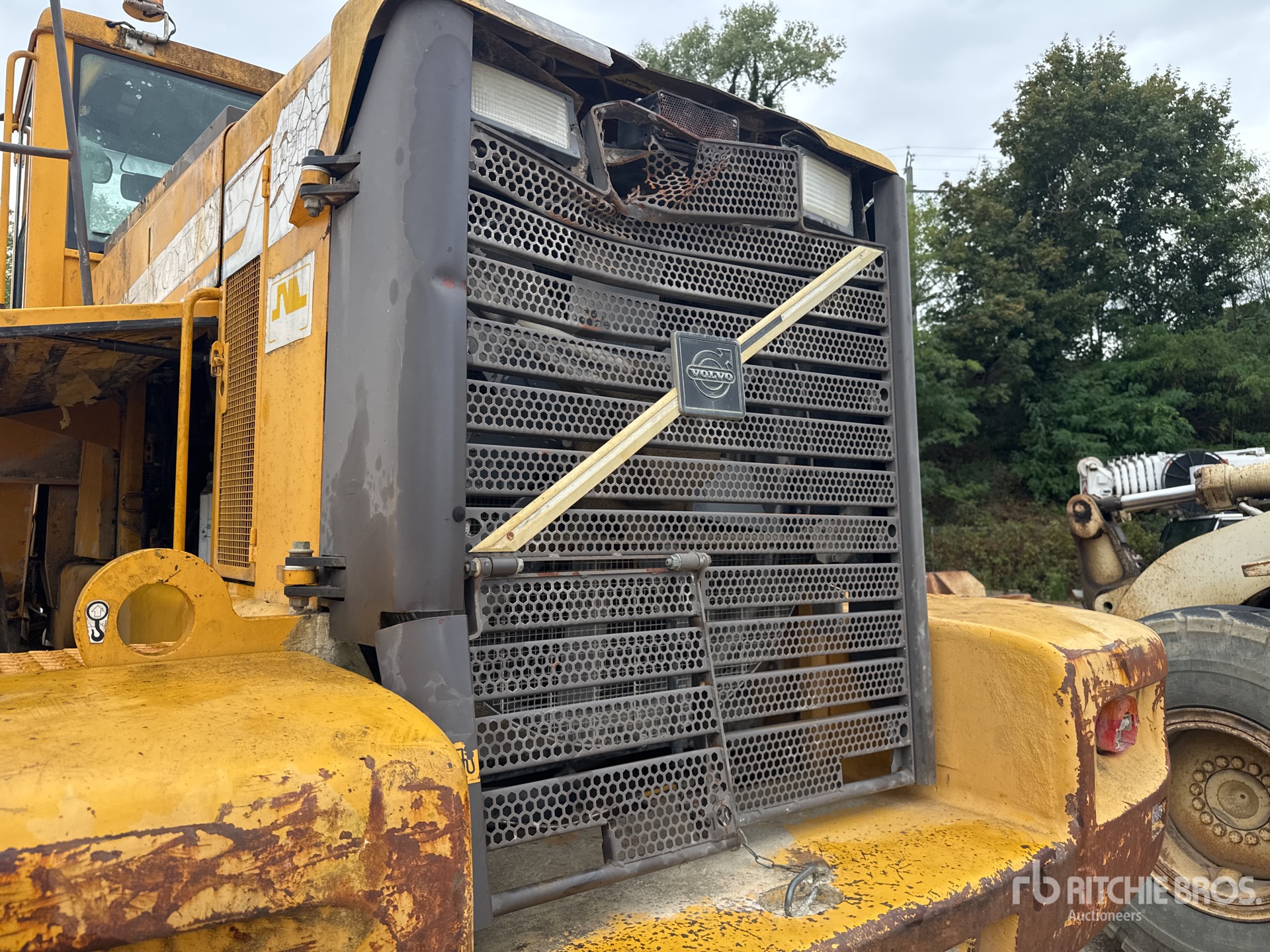 2000 Volvo L220D