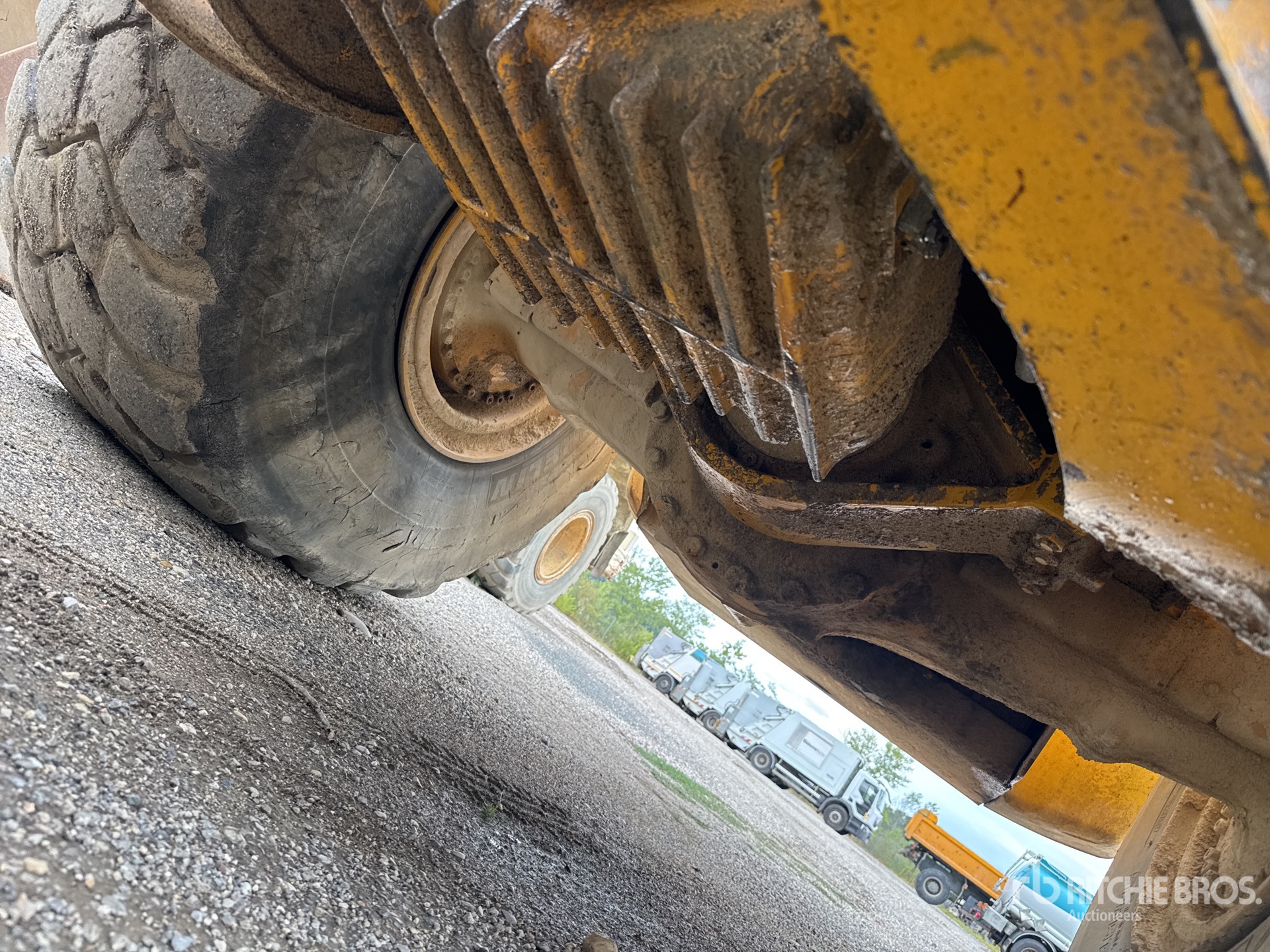 2000 Volvo L220D