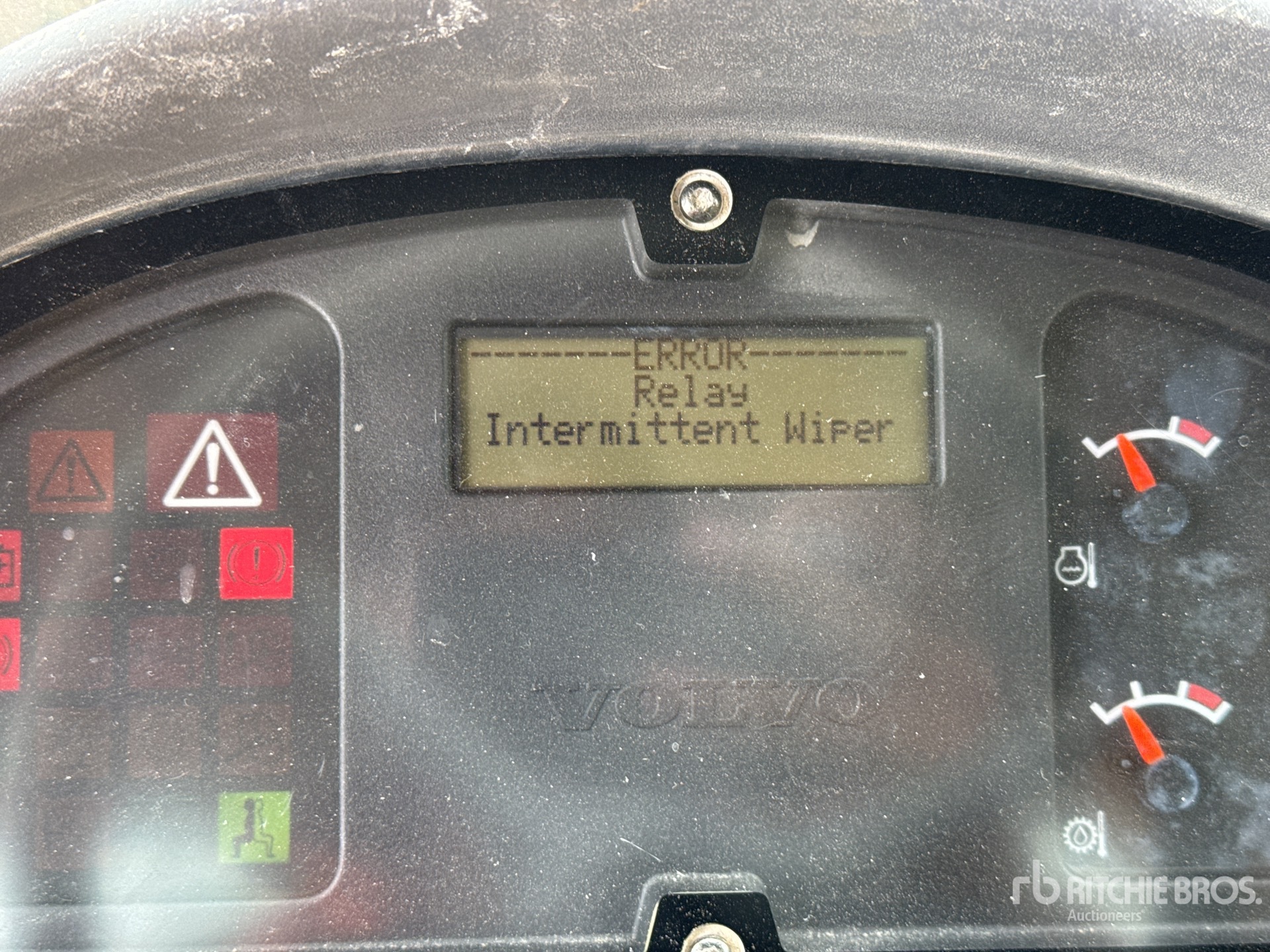 2000 Volvo L220D