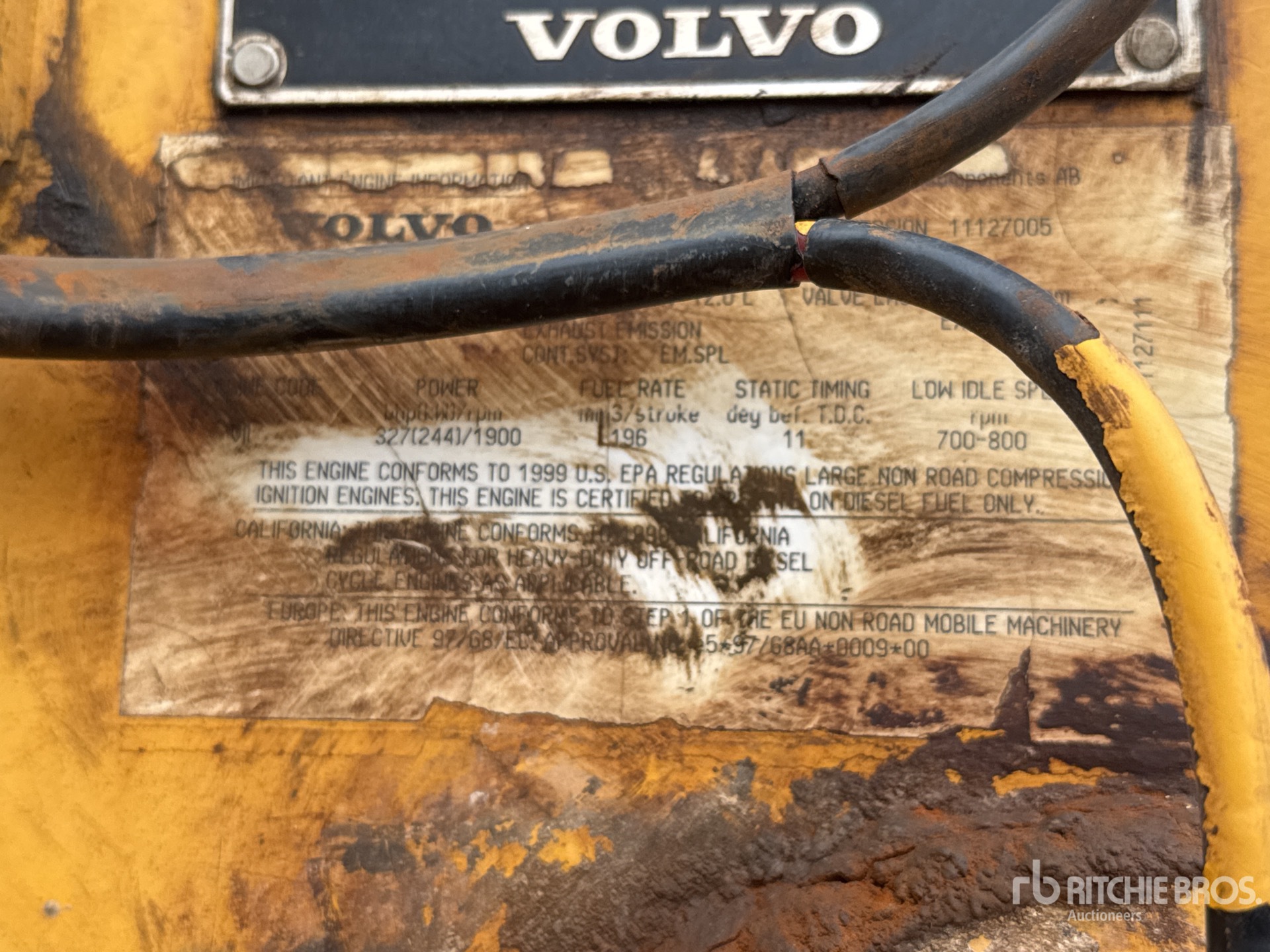 2000 Volvo L220D