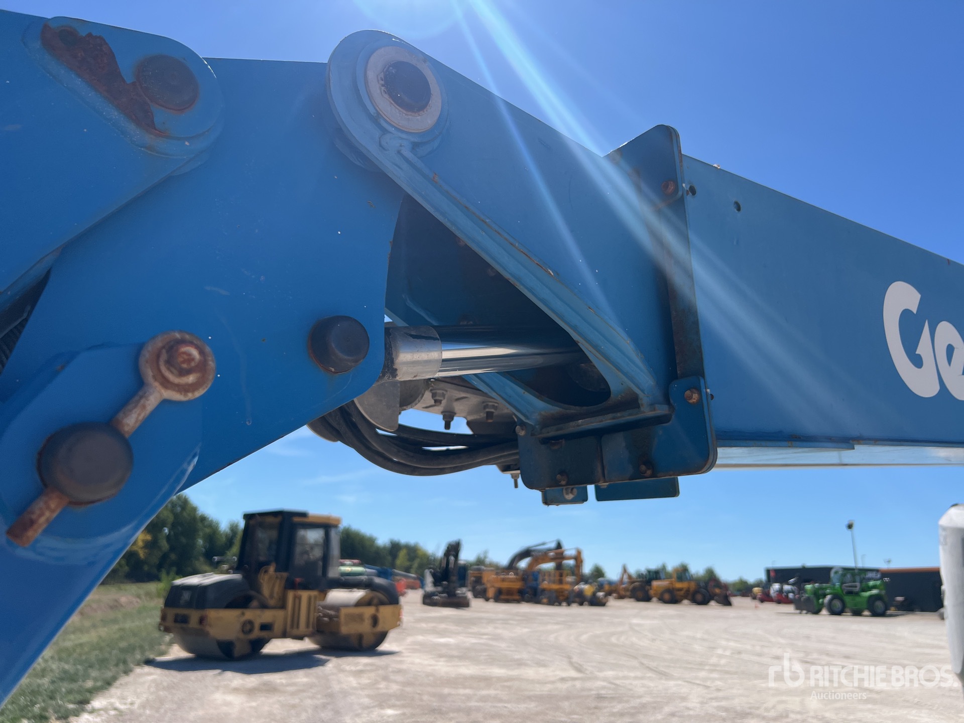 2017 Genie Z60/37FE