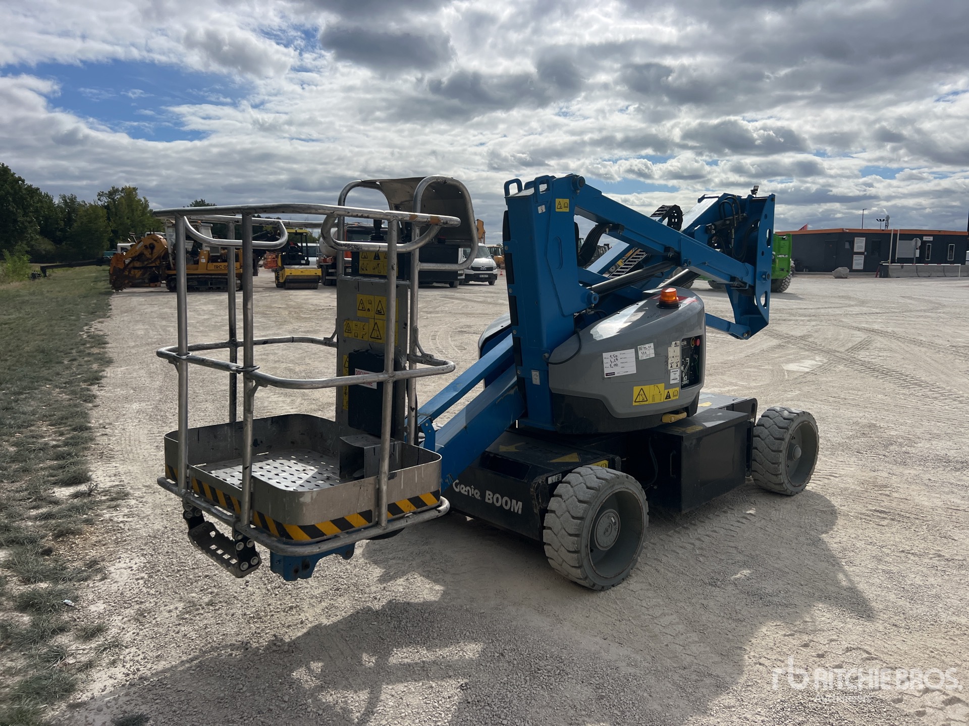 2015 Genie Z-33/18