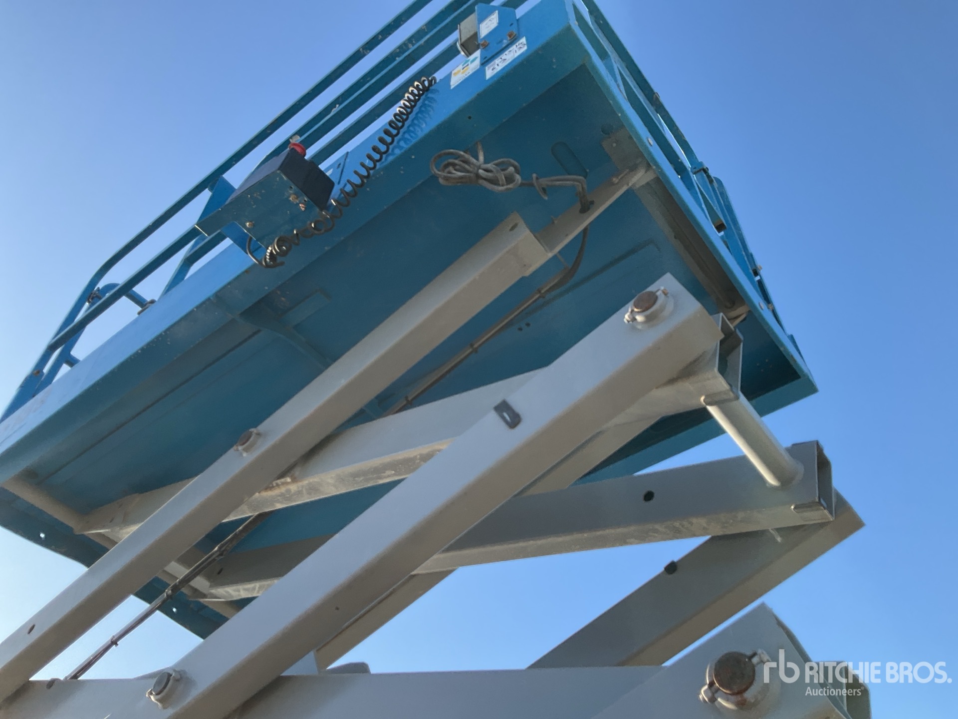 2019 Genie GS3246