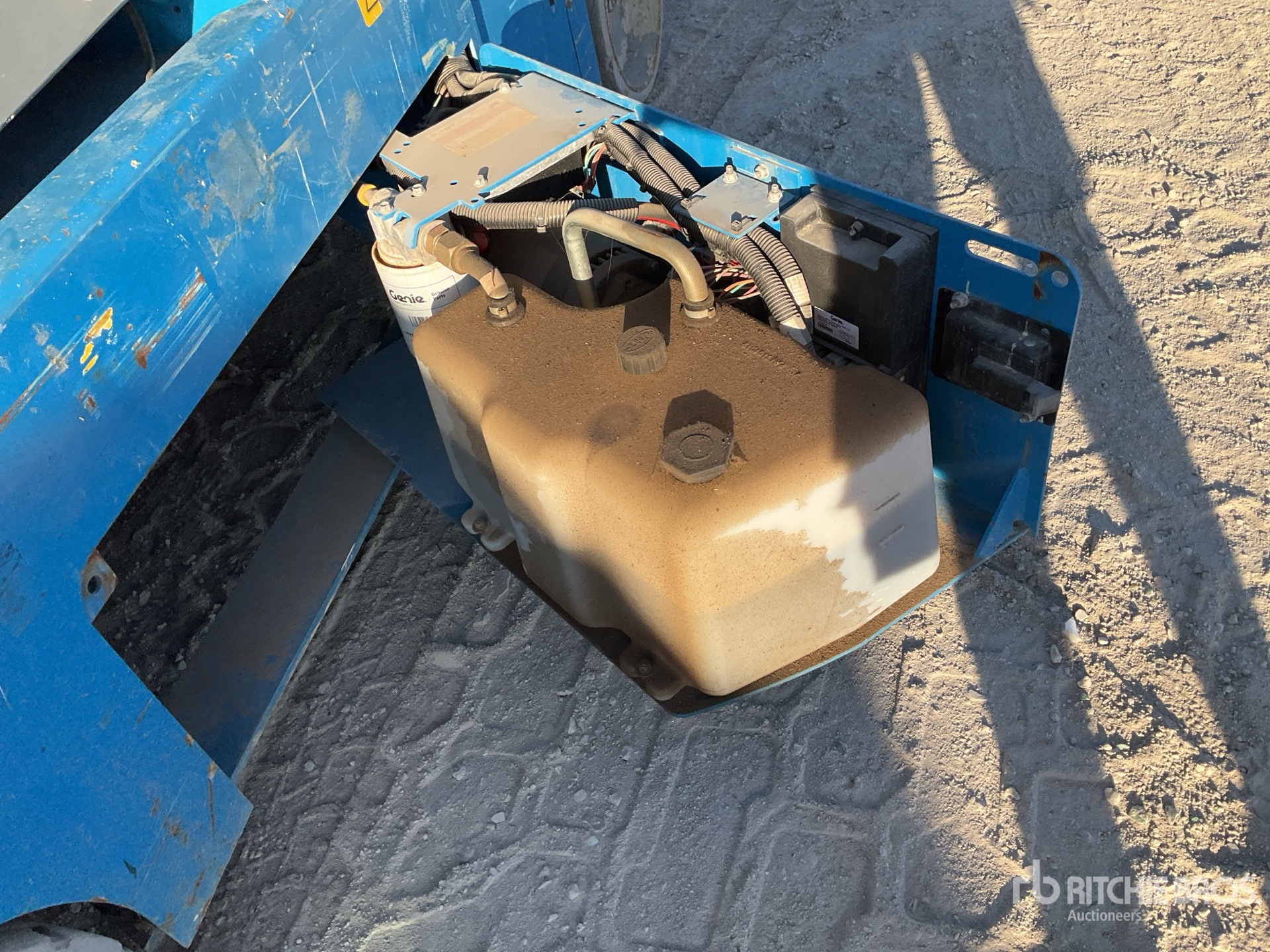 2019 Genie GS3246