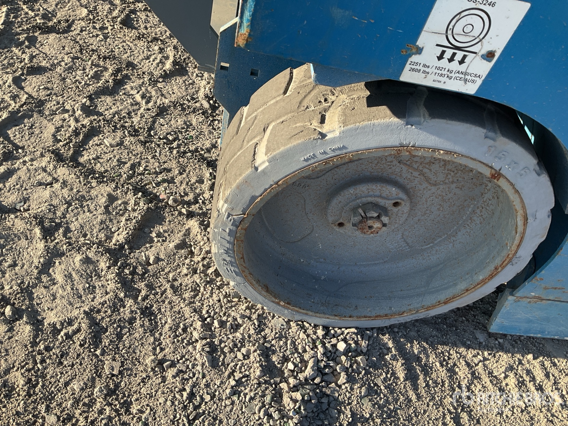 2019 Genie GS3246