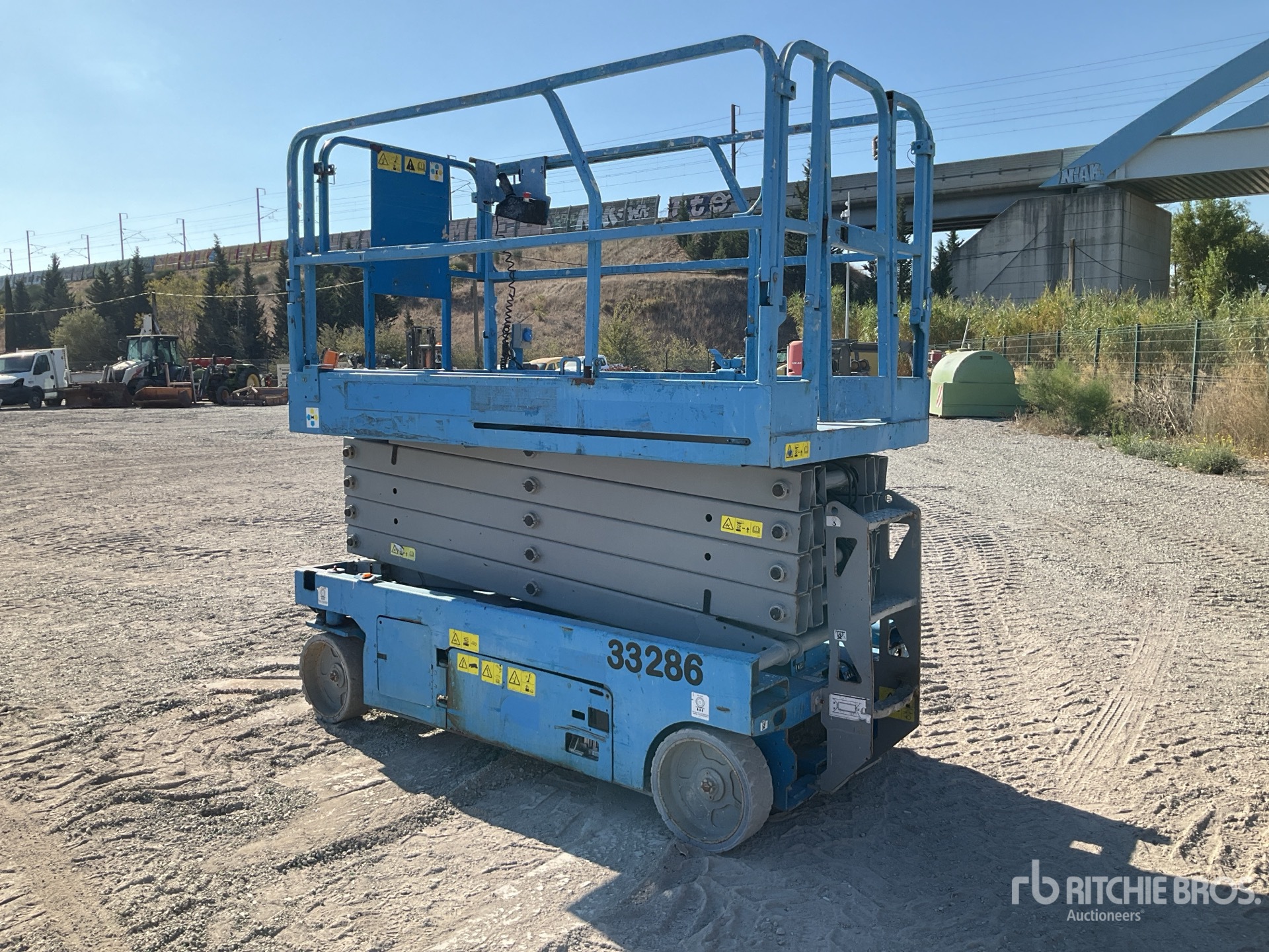2017 Genie GS3246