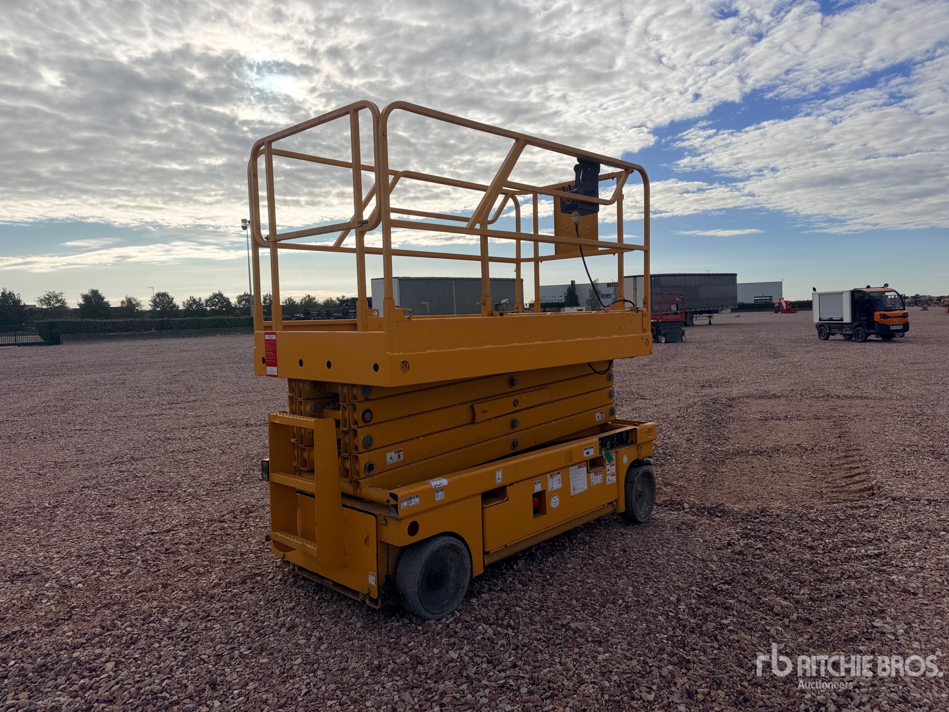 2018 Haulotte COMPACT12