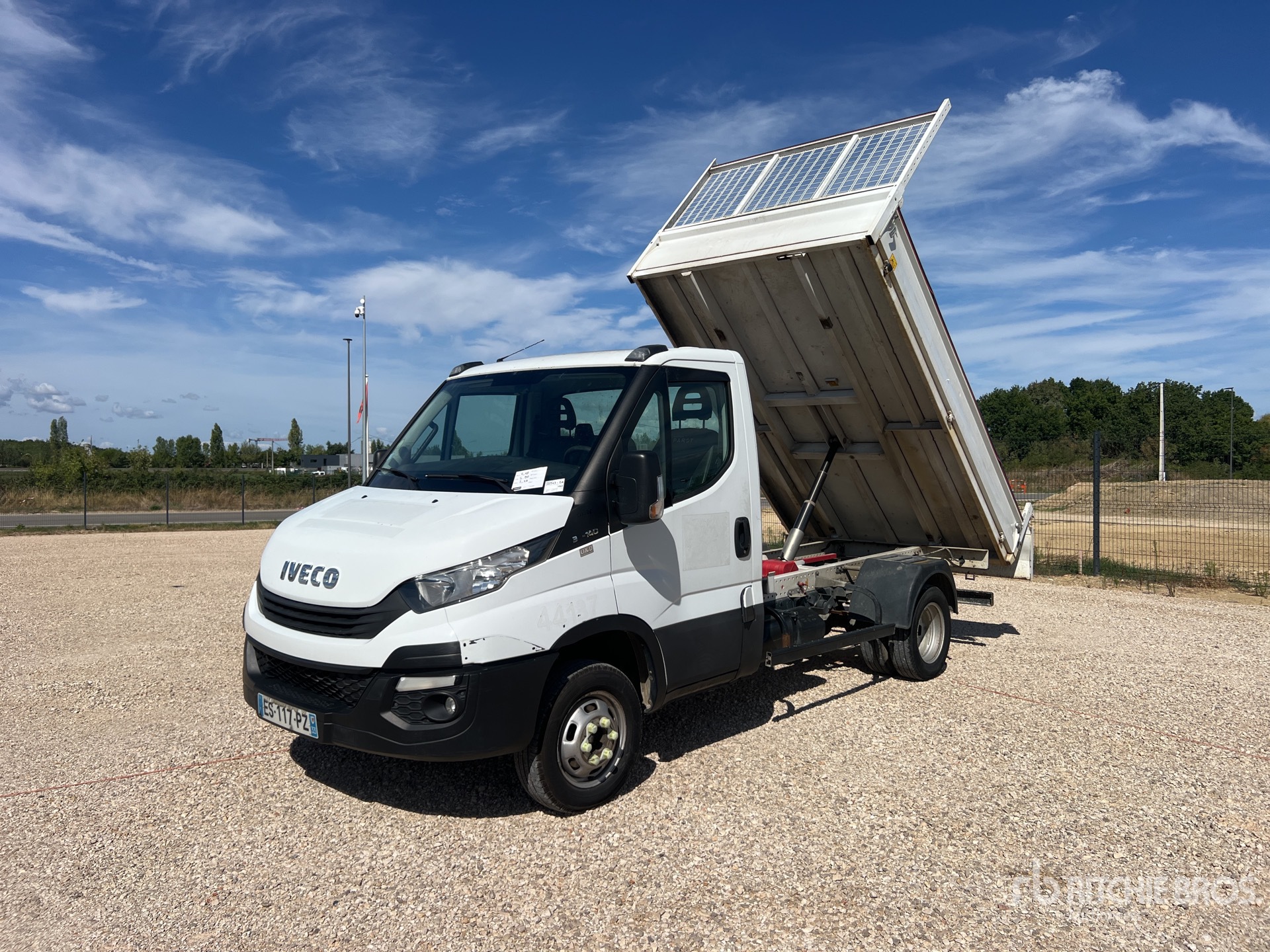 2017 Iveco DAILY 35-140