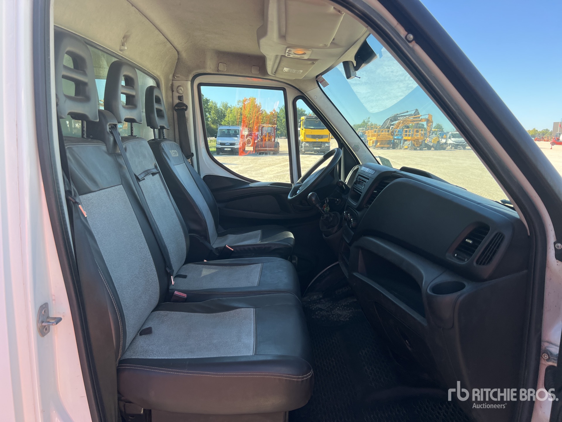 2017 Iveco DAILY 35-120