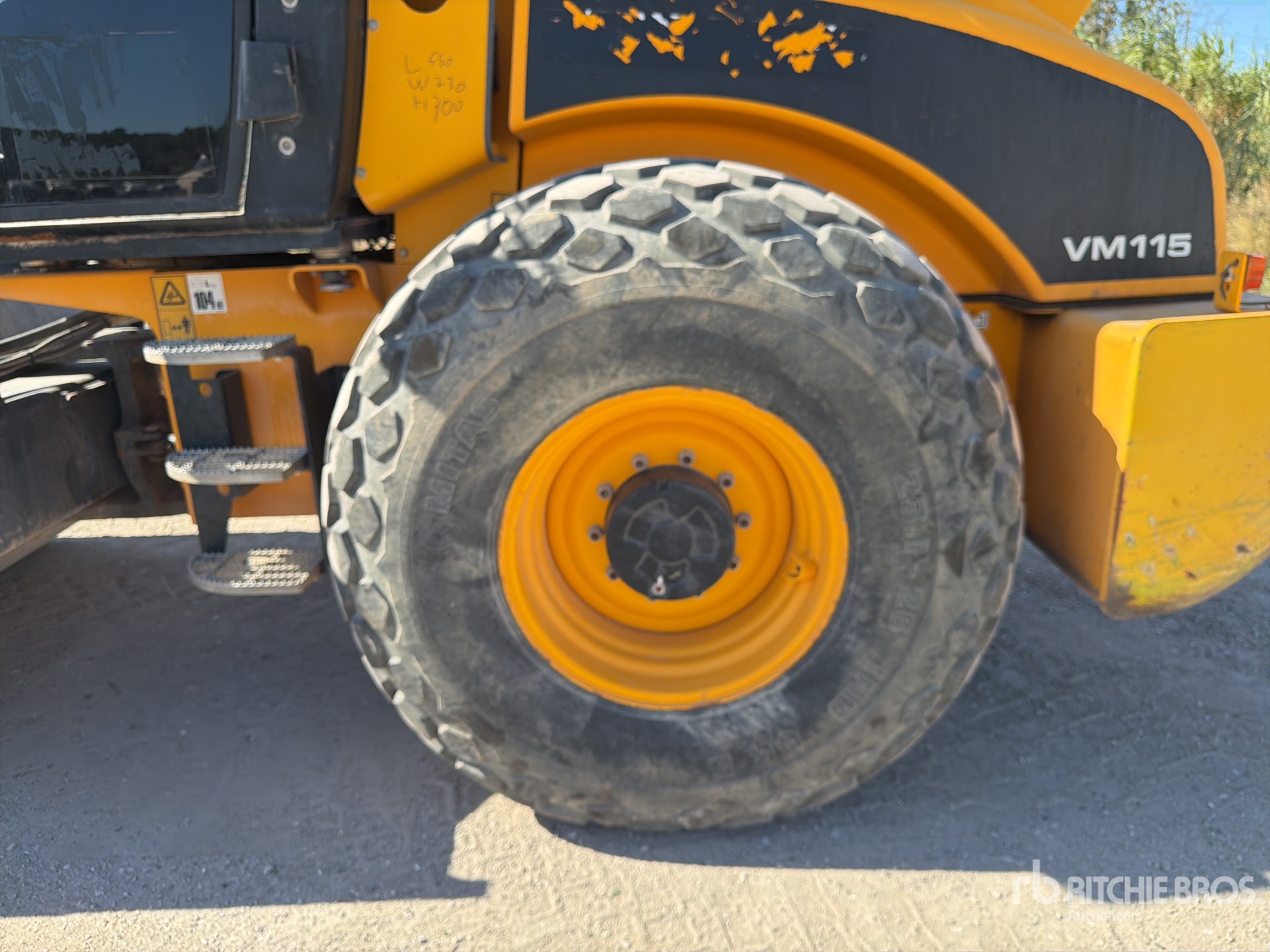 2013 JCB VM115HD