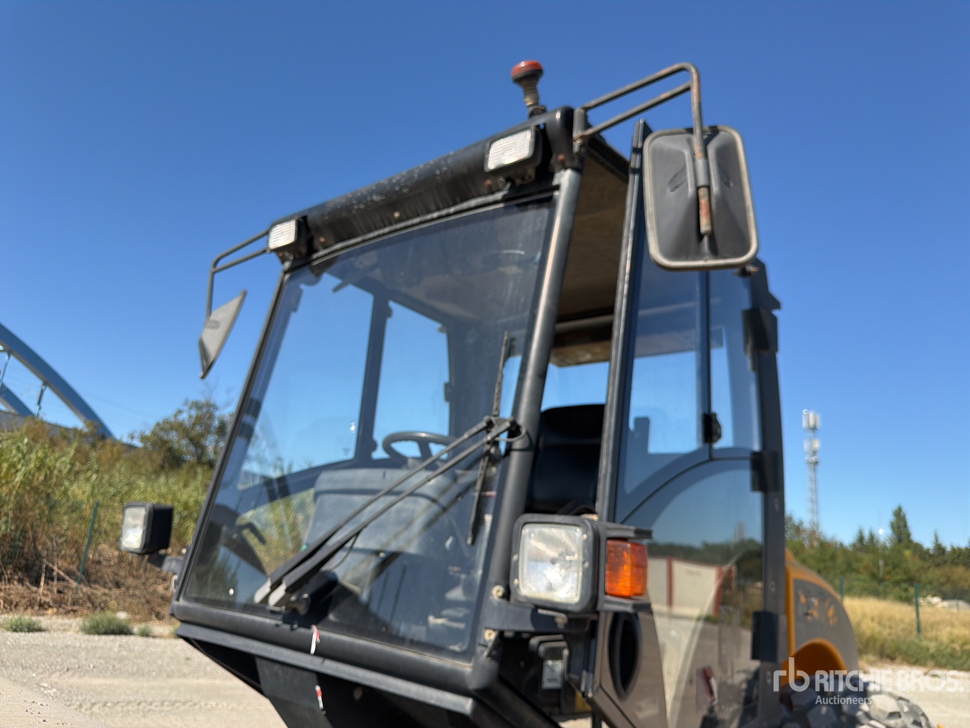 2013 JCB VM115HD