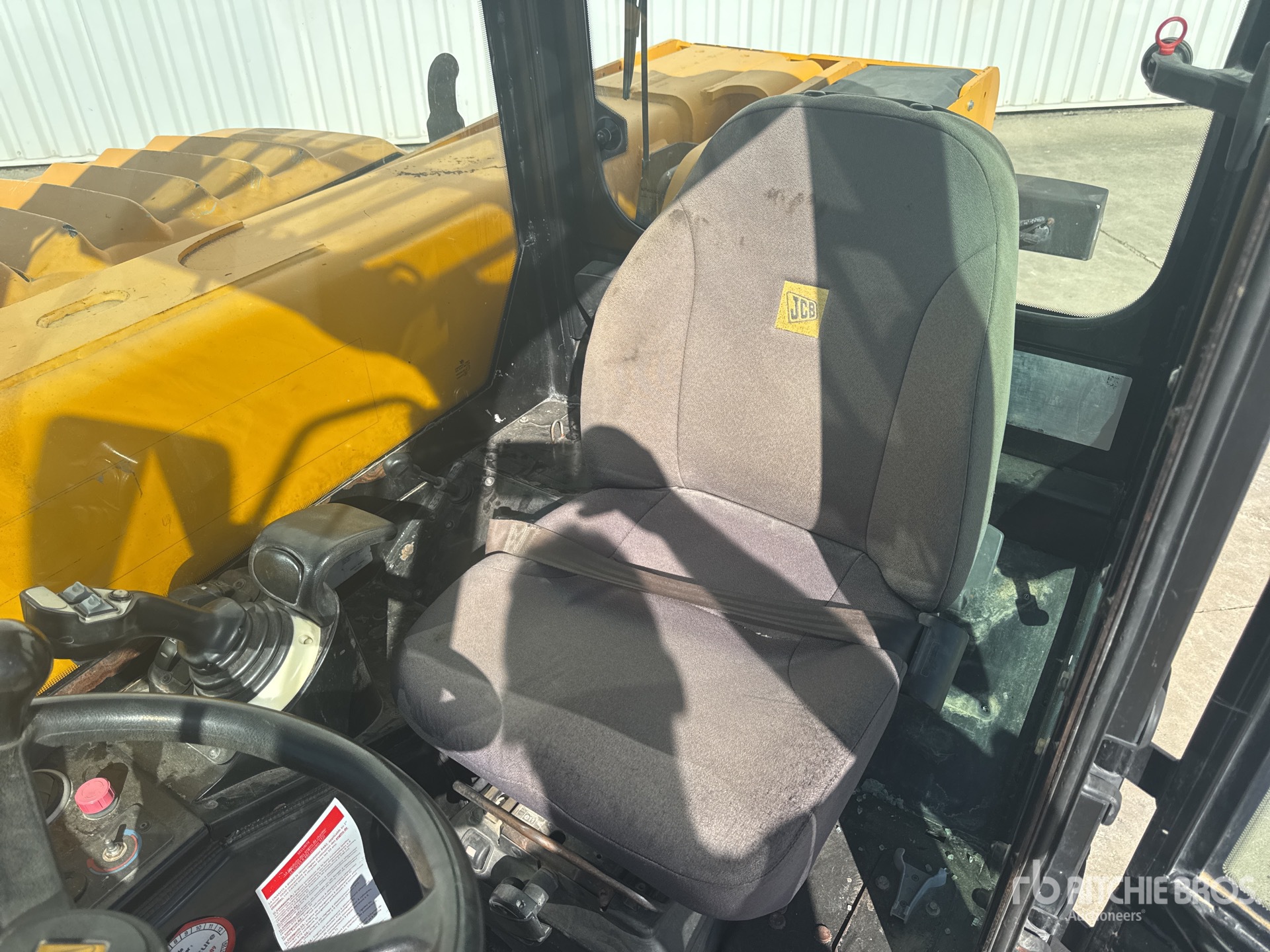 2016 JCB 525-60