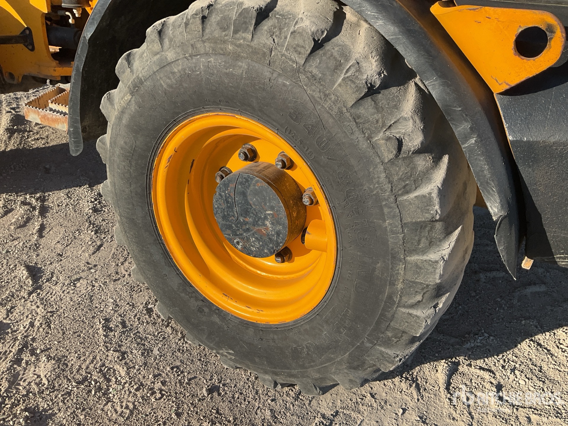 2014 JCB 406B