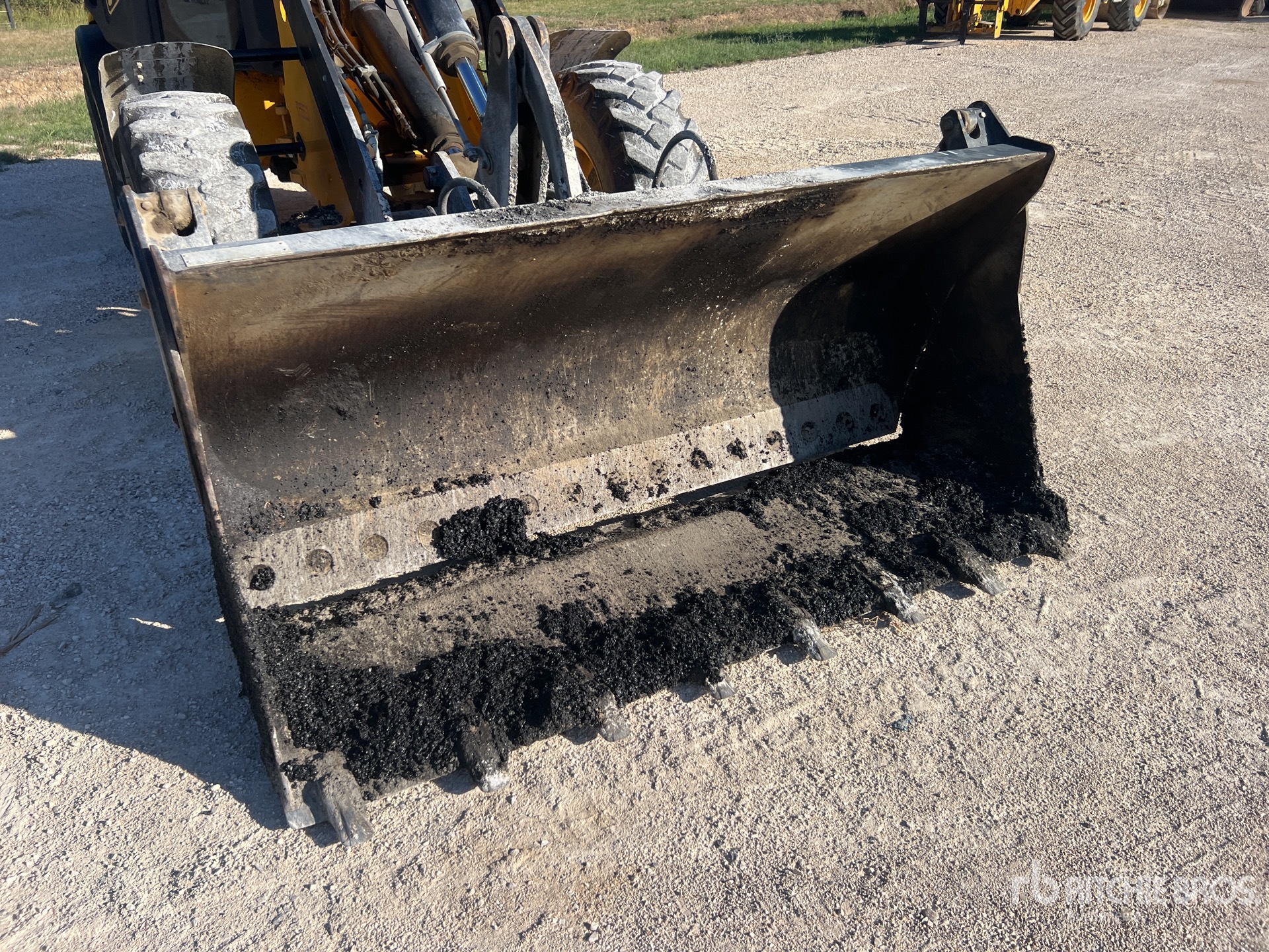 2017 JCB 406