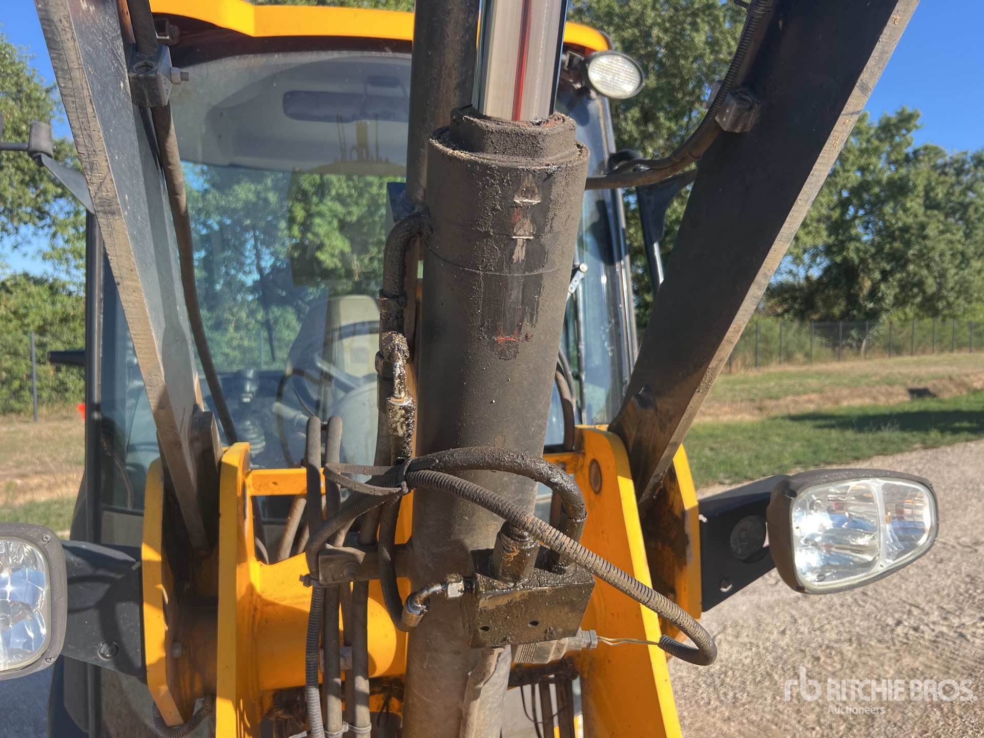 2017 JCB 406