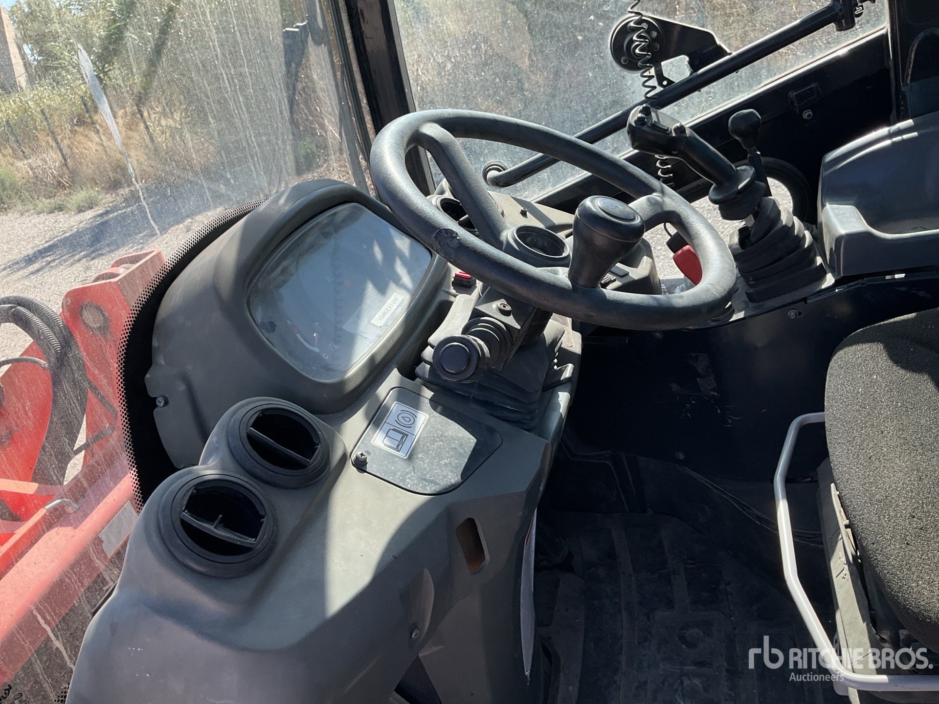 2015 Kubota R065