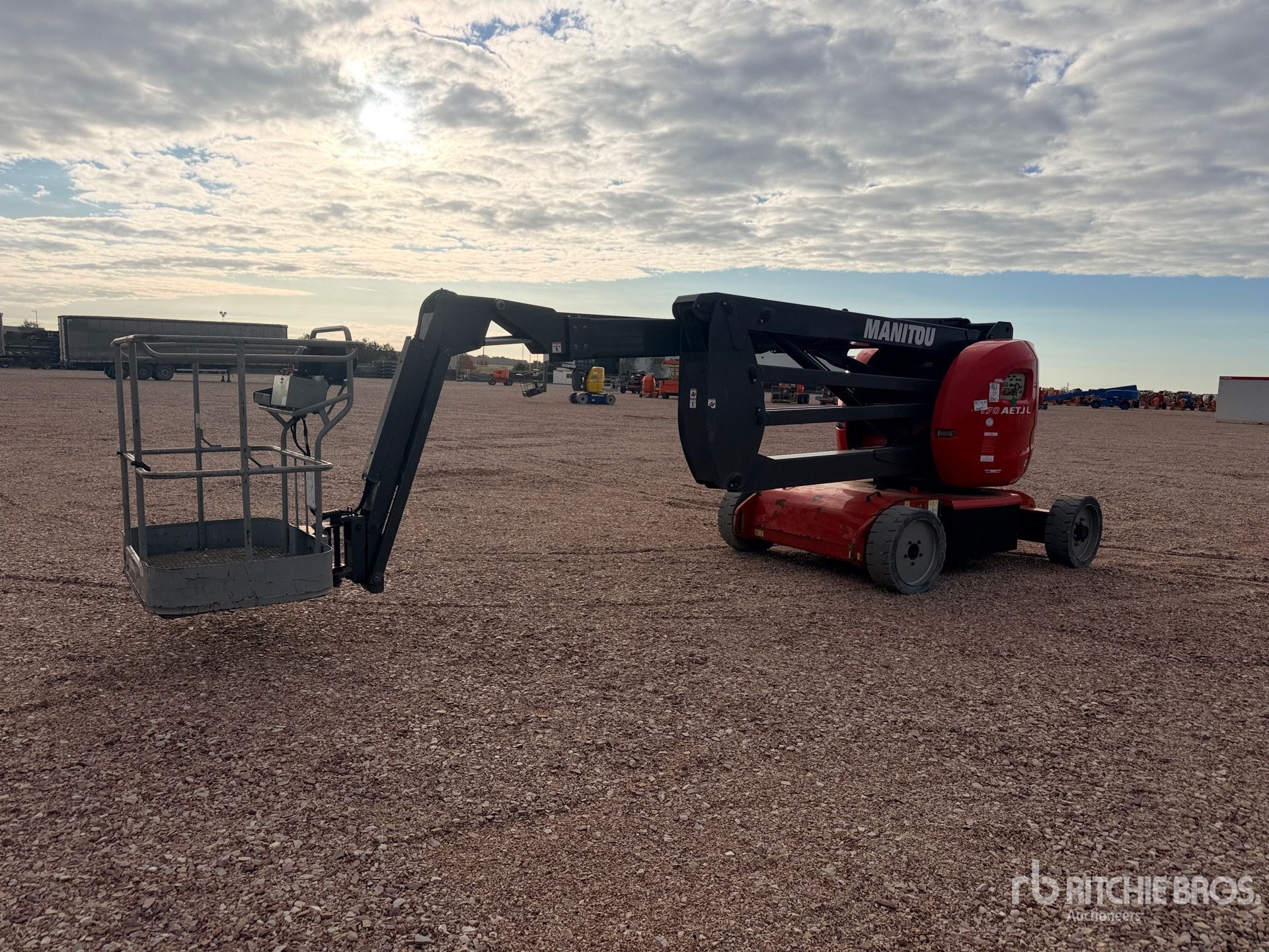 2017 Manitou 170 AETJ L
