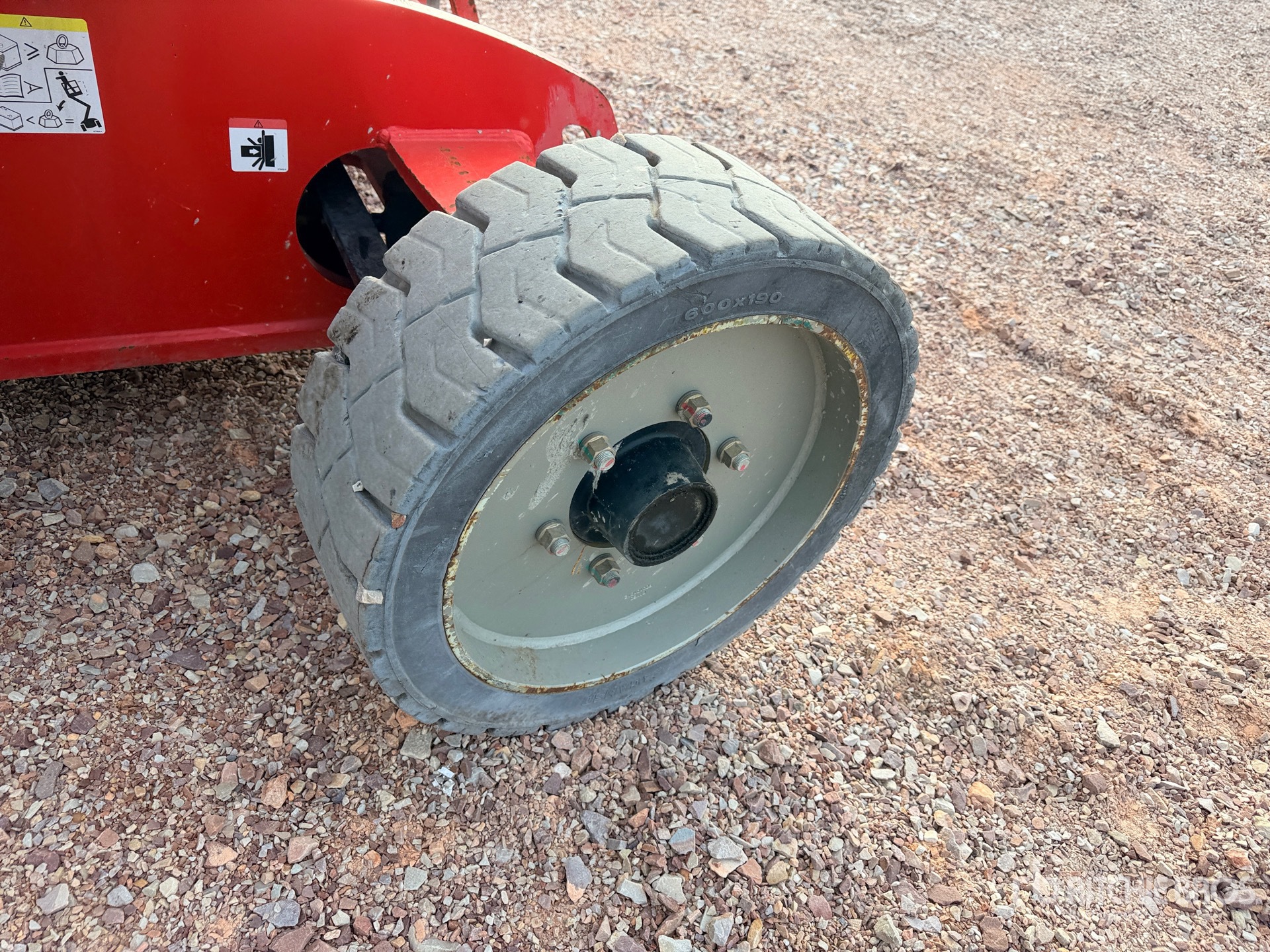 2017 Manitou 170 AETJ L