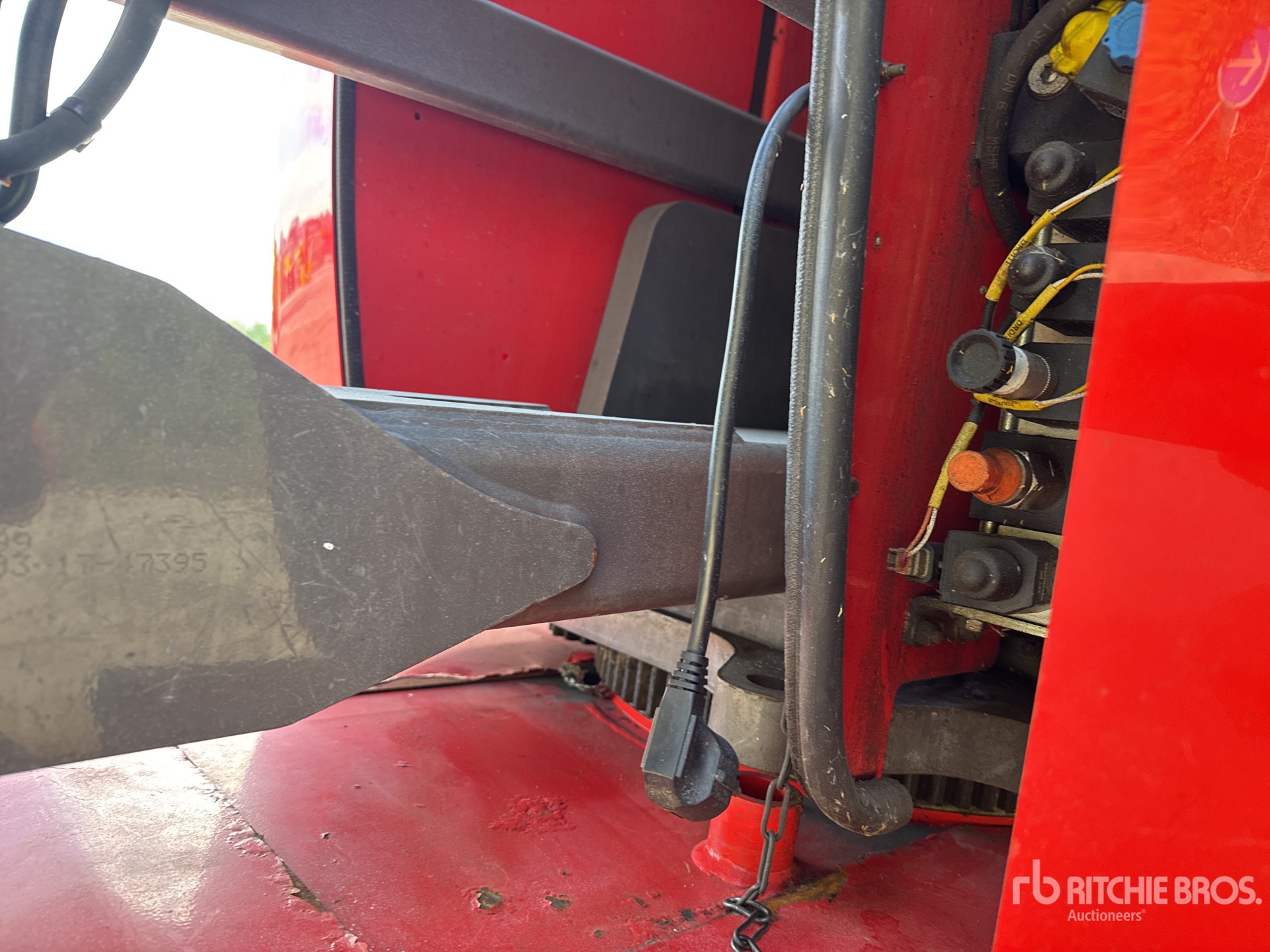 2017 Manitou 120AETJC