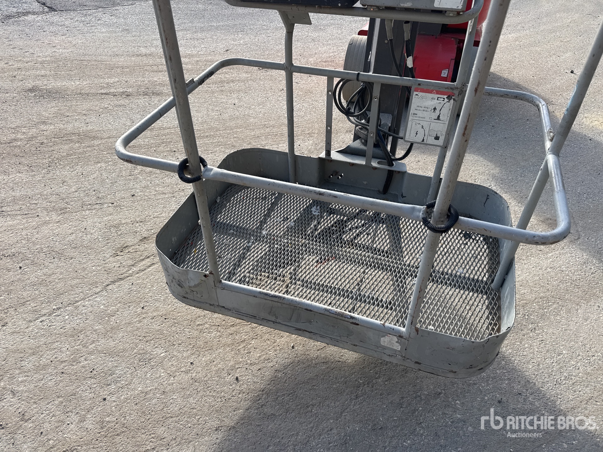 2017 Manitou 120AETJC