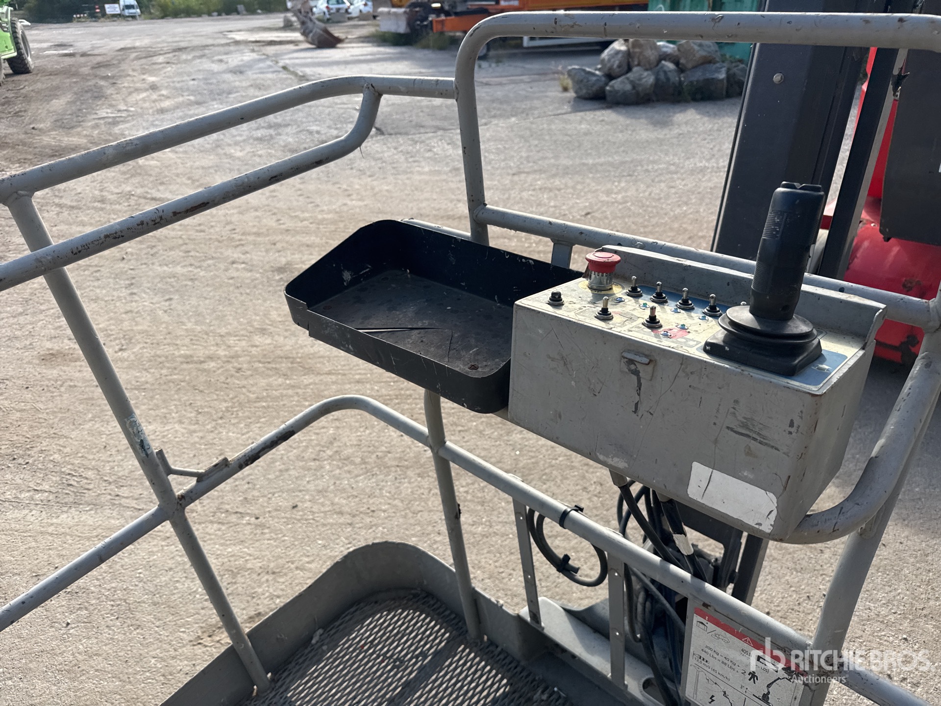 2017 Manitou 120AETJC