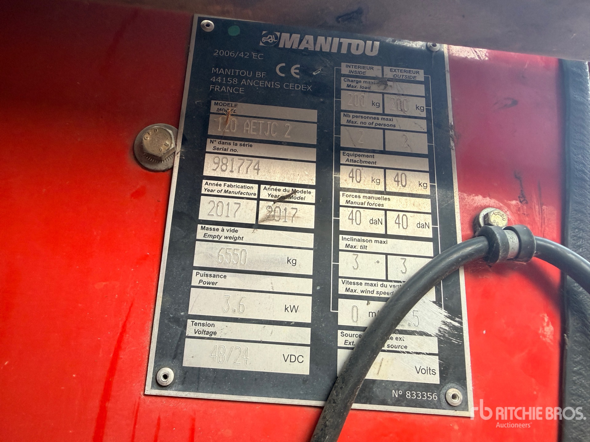 2017 Manitou 120AETJC