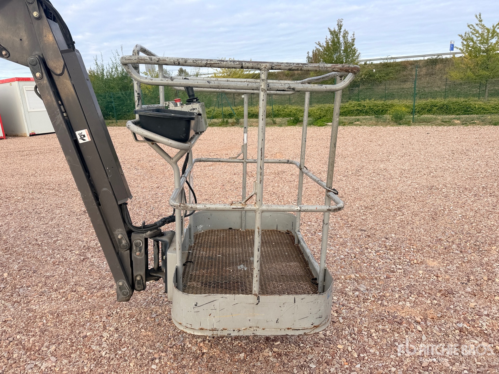 2017 Manitou 120AETJC