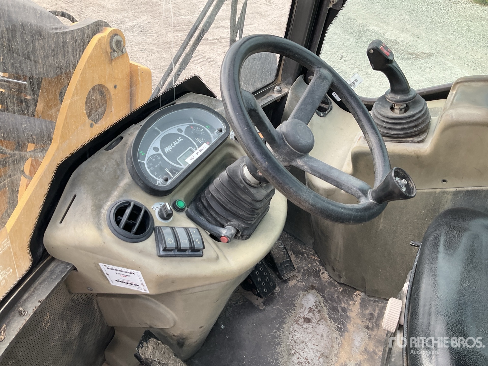 2014 Mecalac AS700