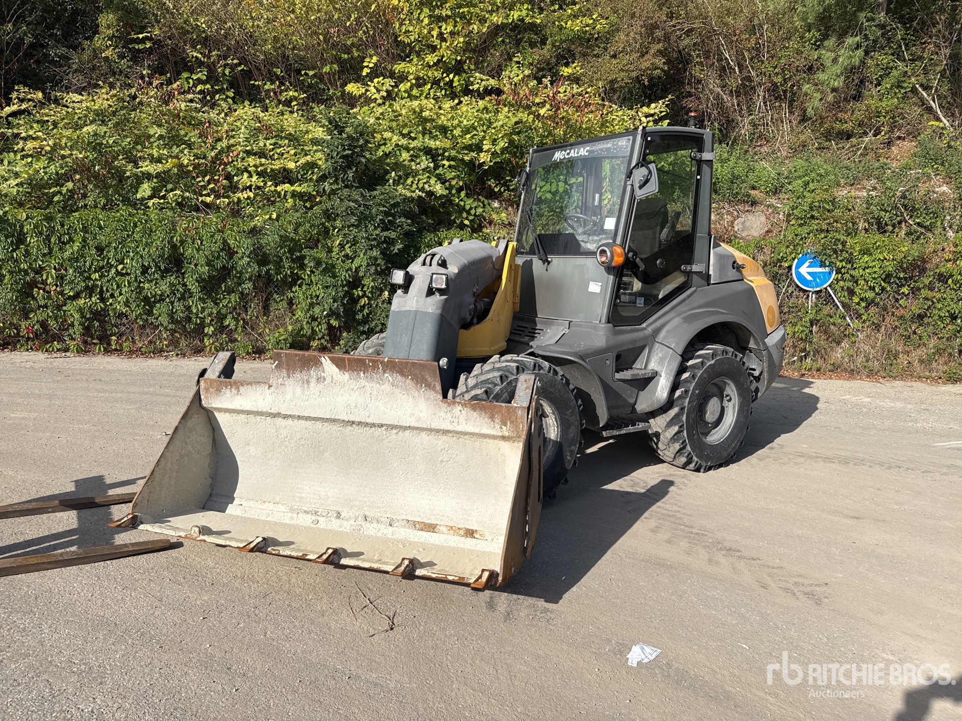 2014 Mecalac AS700
